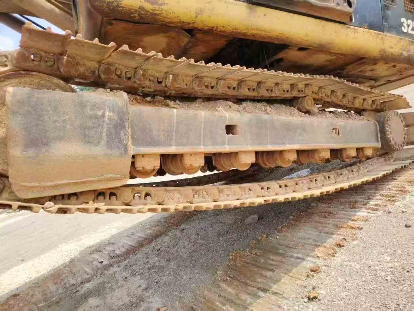 Buy Caterpillar 320D Used Excavator / 8 Buy Caterpillar 320D Used Excavator / 8