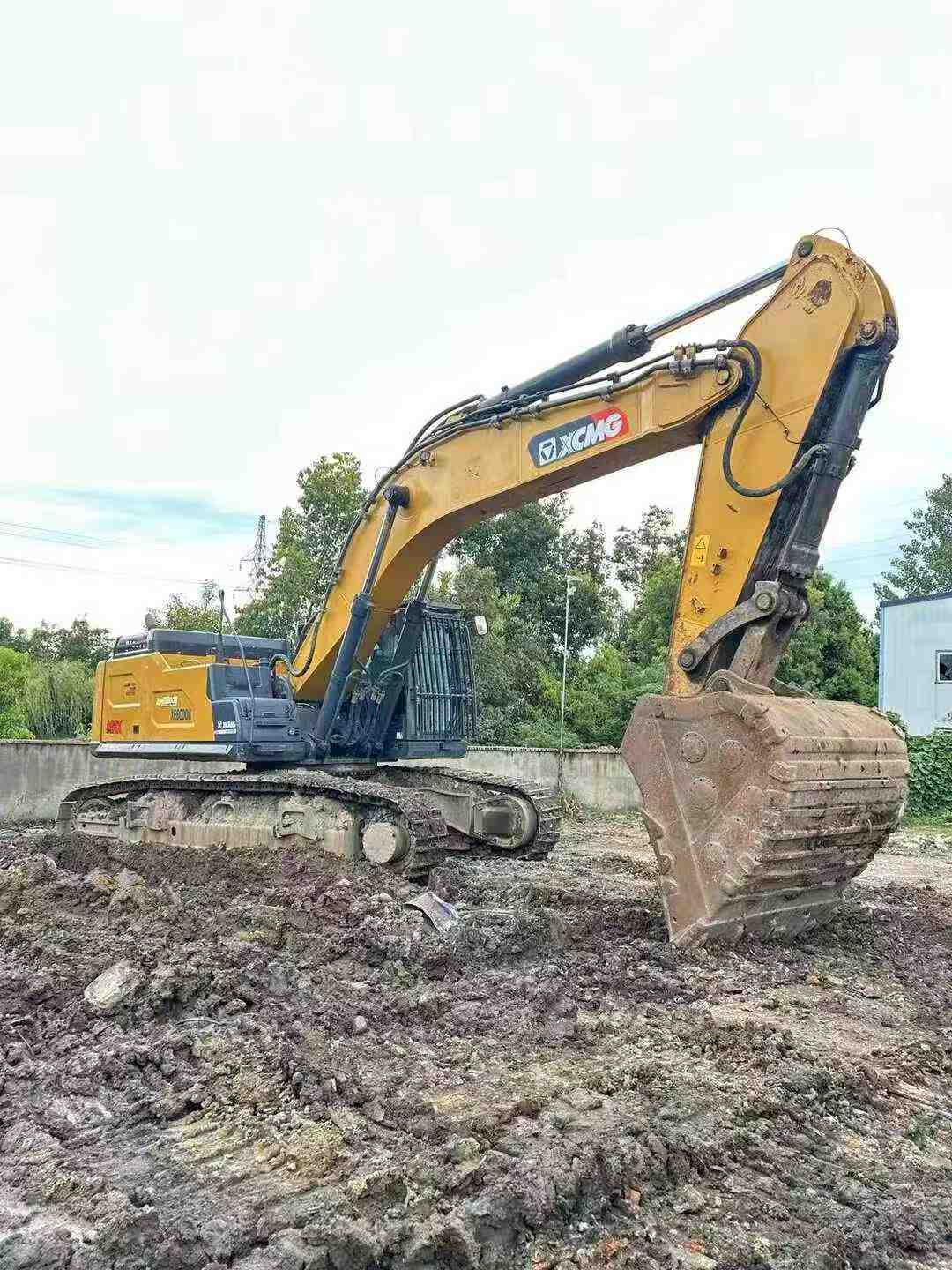 Buy XCMG LW600E Used Excavator / 2