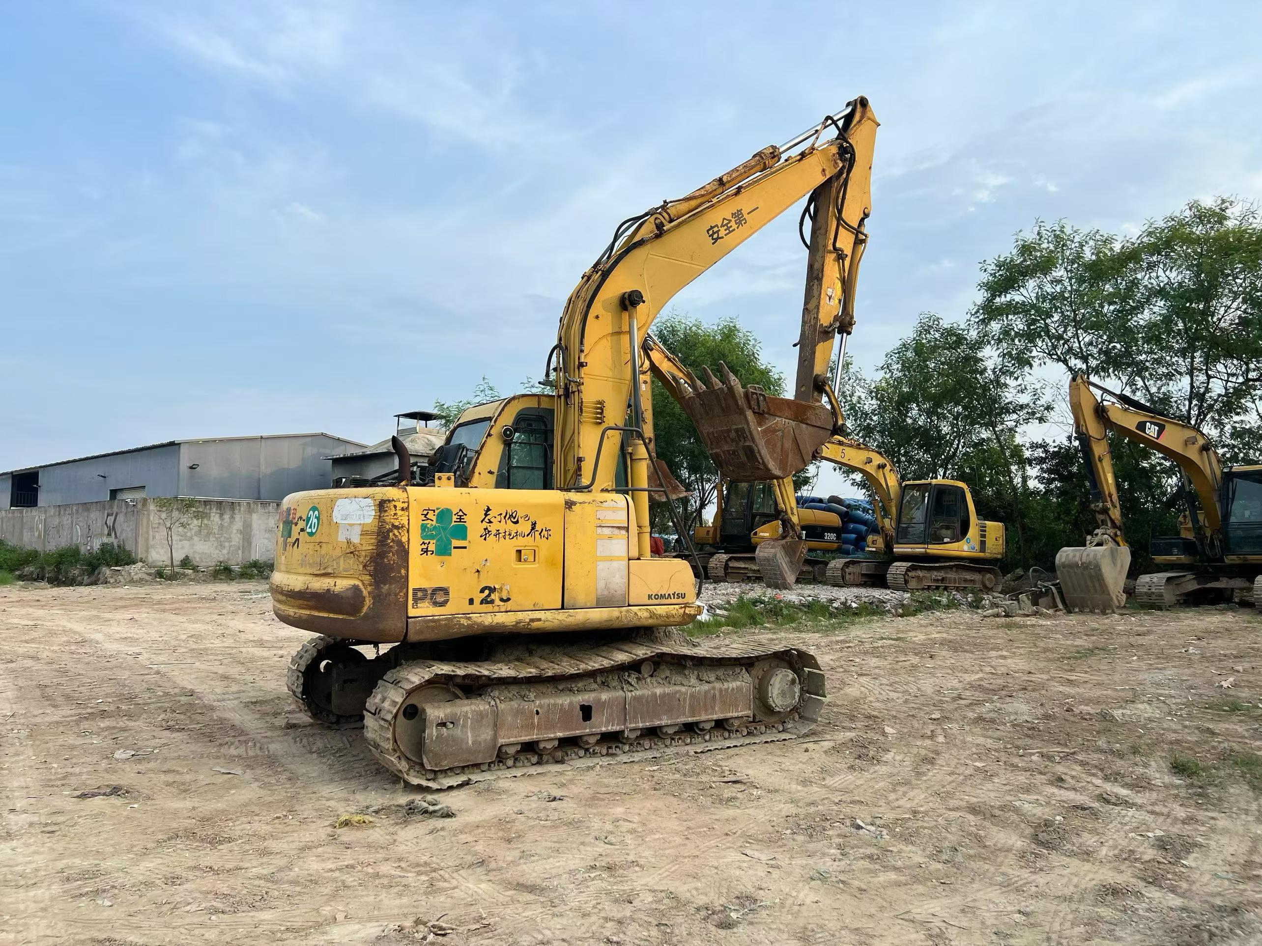 Buy Komatsu PC120-6E Used Excavator / 3 Buy Komatsu PC120-6E Used Excavator / 3