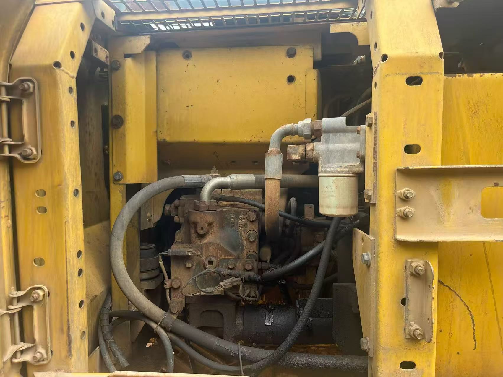 Buy Komatsu PC110-7 Used Excavator / 9 Buy Komatsu PC110-7 Used Excavator / 9