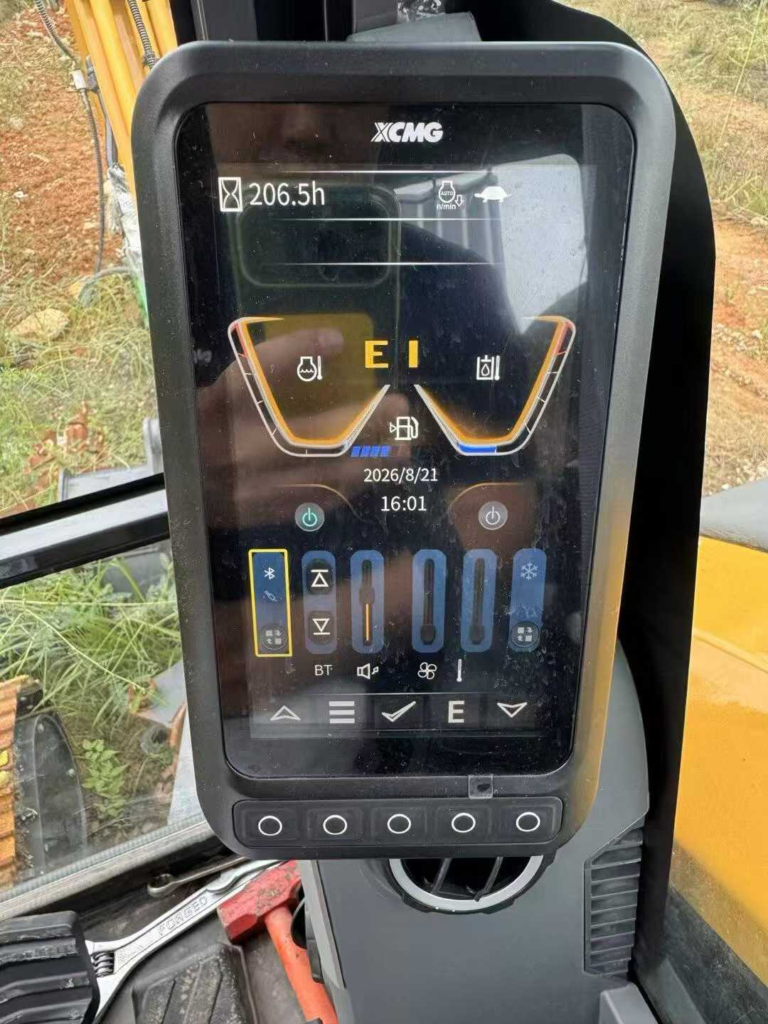 Buy XCMG XE60 Used Excavator / 5