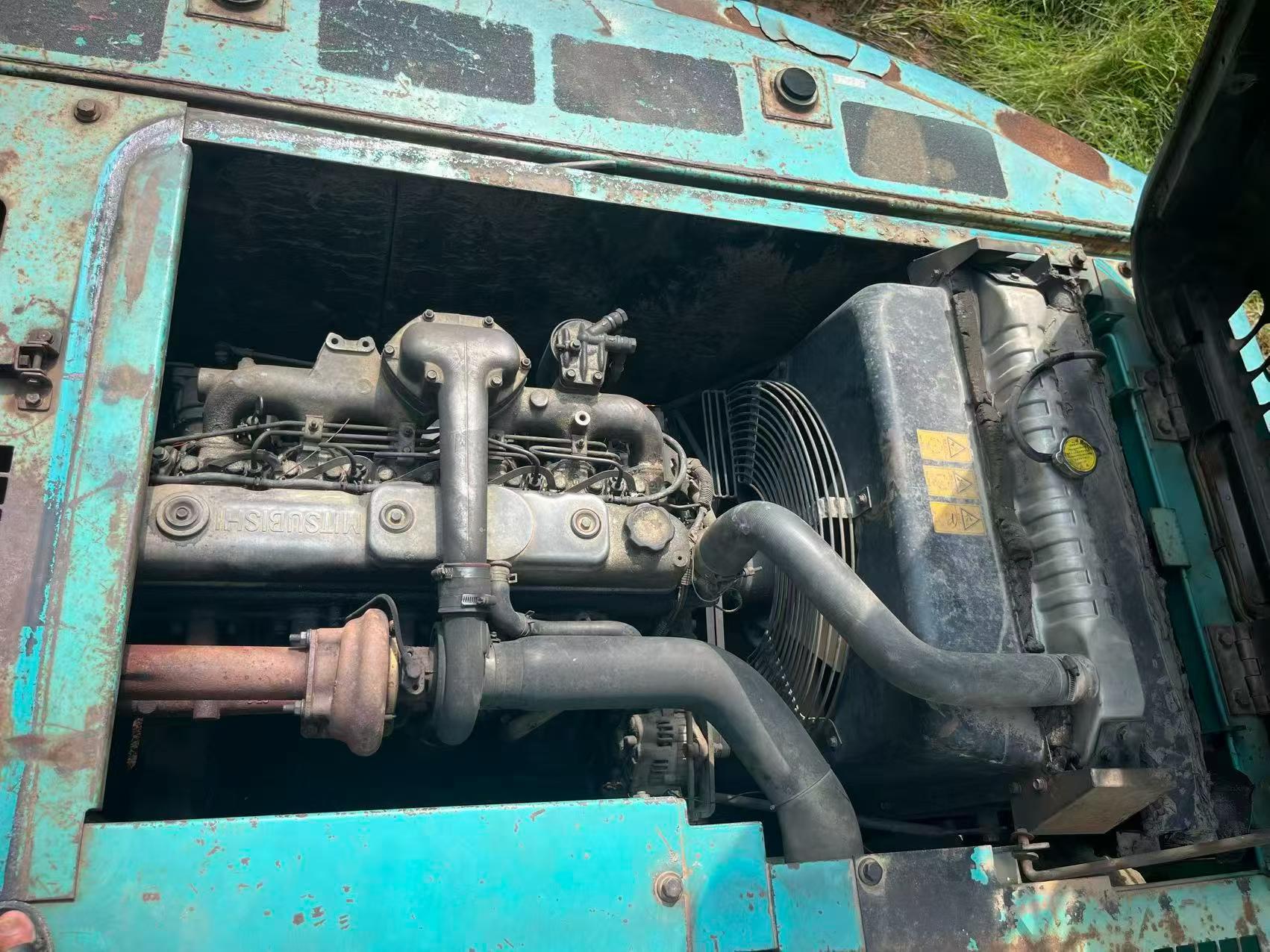 Buy Kobelco SK200 Used Excavator / 3 Buy Kobelco SK200 Used Excavator / 3