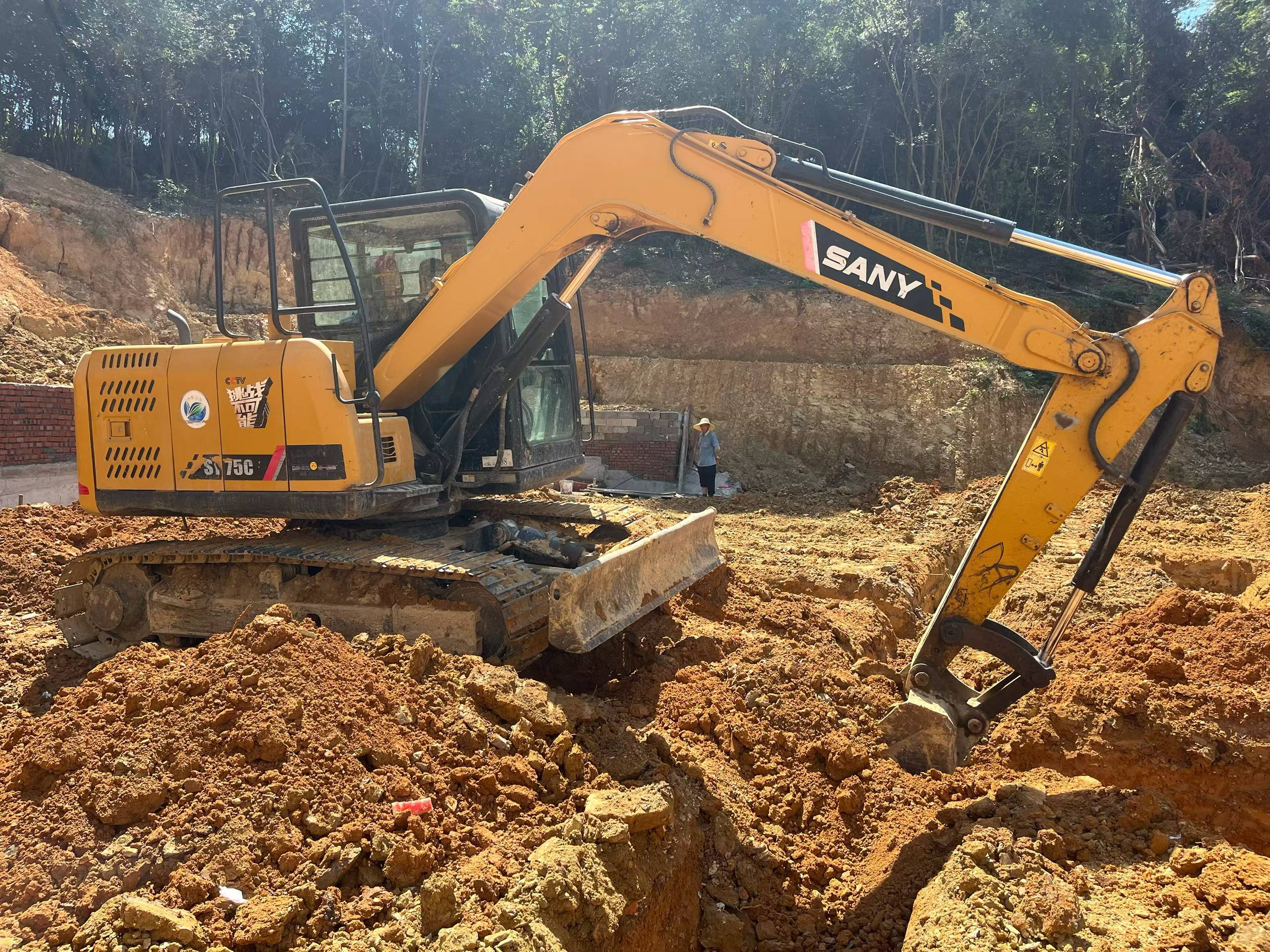 Buy Sany SY75 Used Excavator / 7