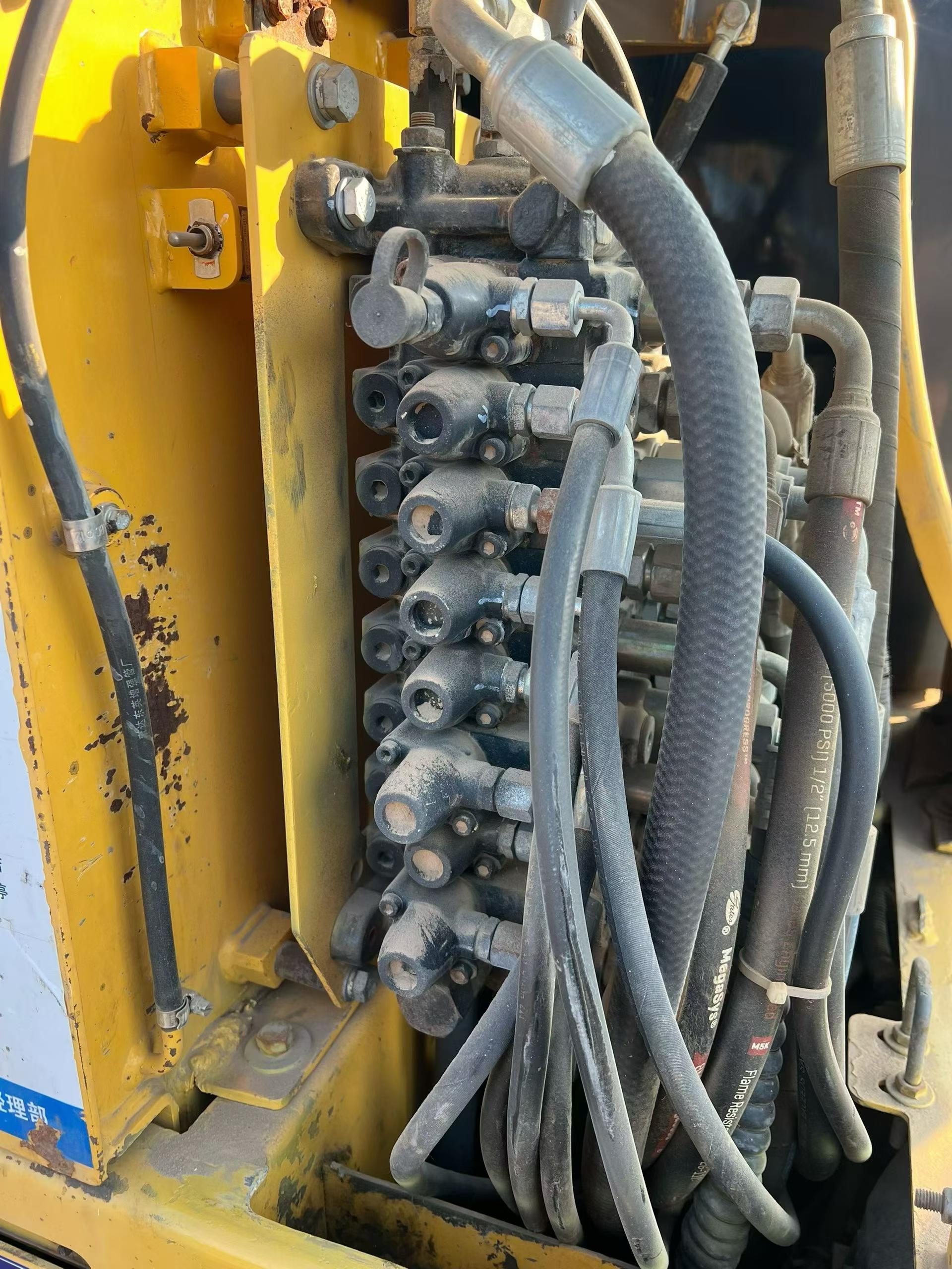 Buy XCMG XE60 Used Excavator / 9