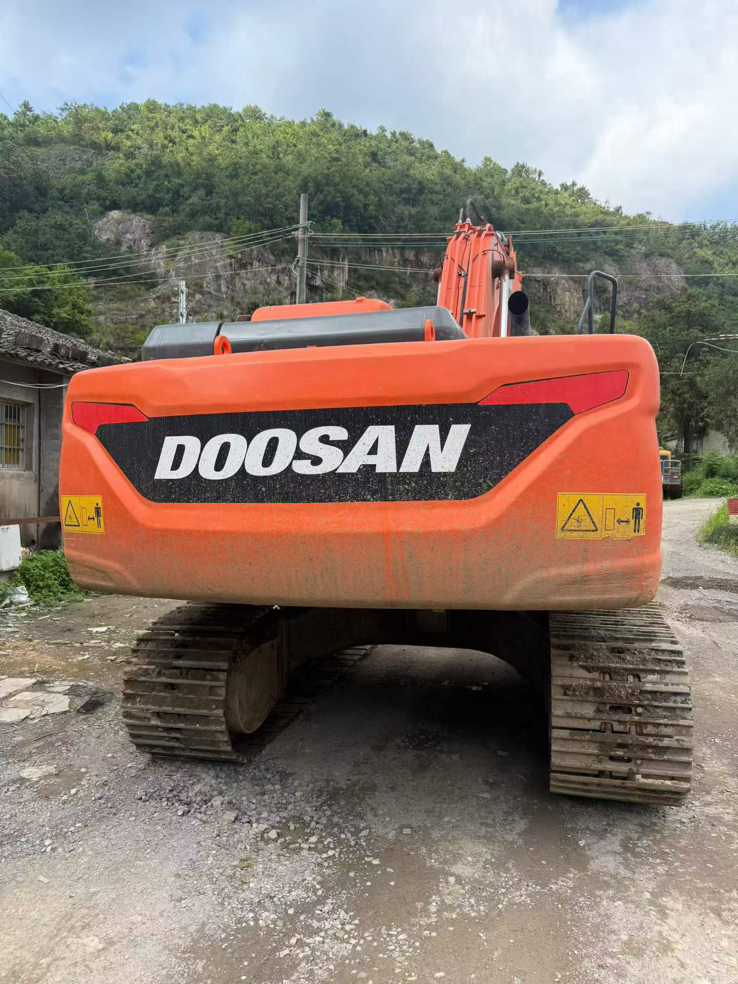 Buy Doosan DH215-7 Used Excavator / 8 Buy Doosan DH215-7 Used Excavator / 8
