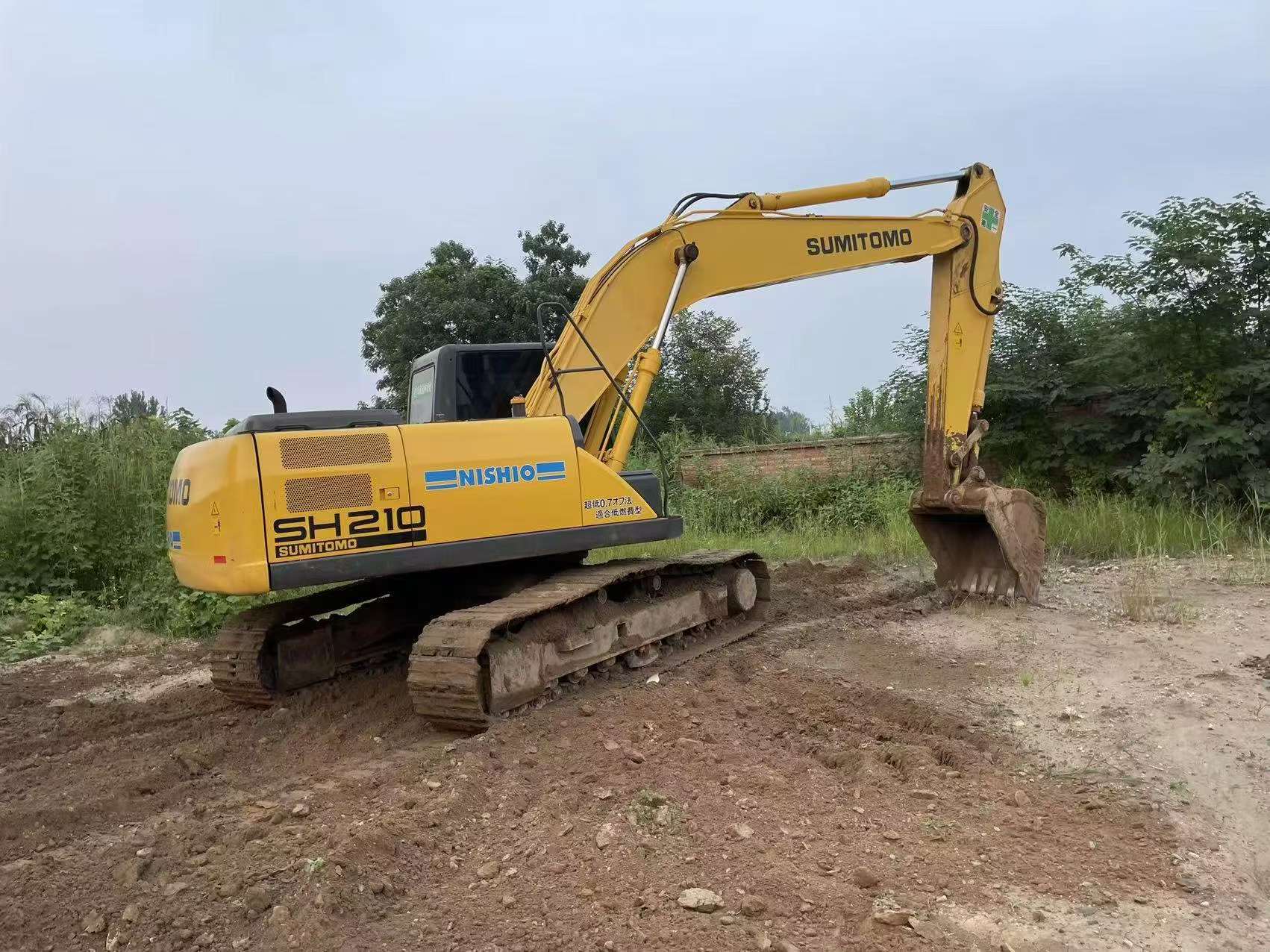 Buy Sumitomo SH210-5 Used Excavator / 2 Buy Sumitomo SH210-5 Used Excavator / 2