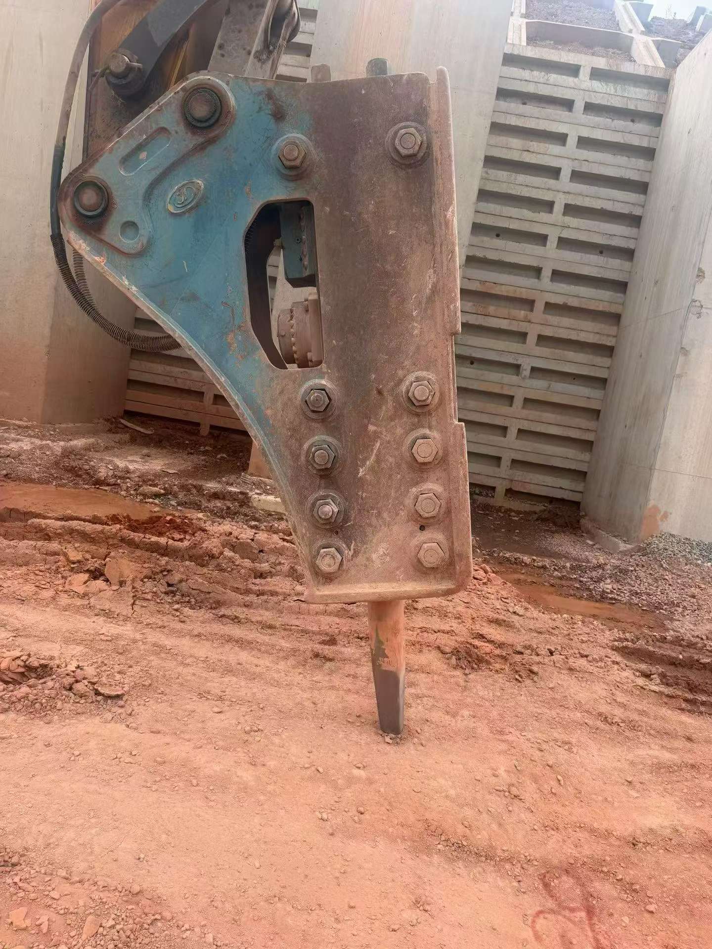 Buy Sany SY550H Used Excavator / 5 Buy Sany SY550H Used Excavator / 5