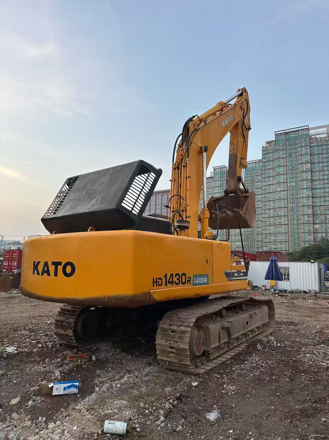 Buy Kato HD1430R Used Excavator / 2 Buy Kato HD1430R Used Excavator / 2