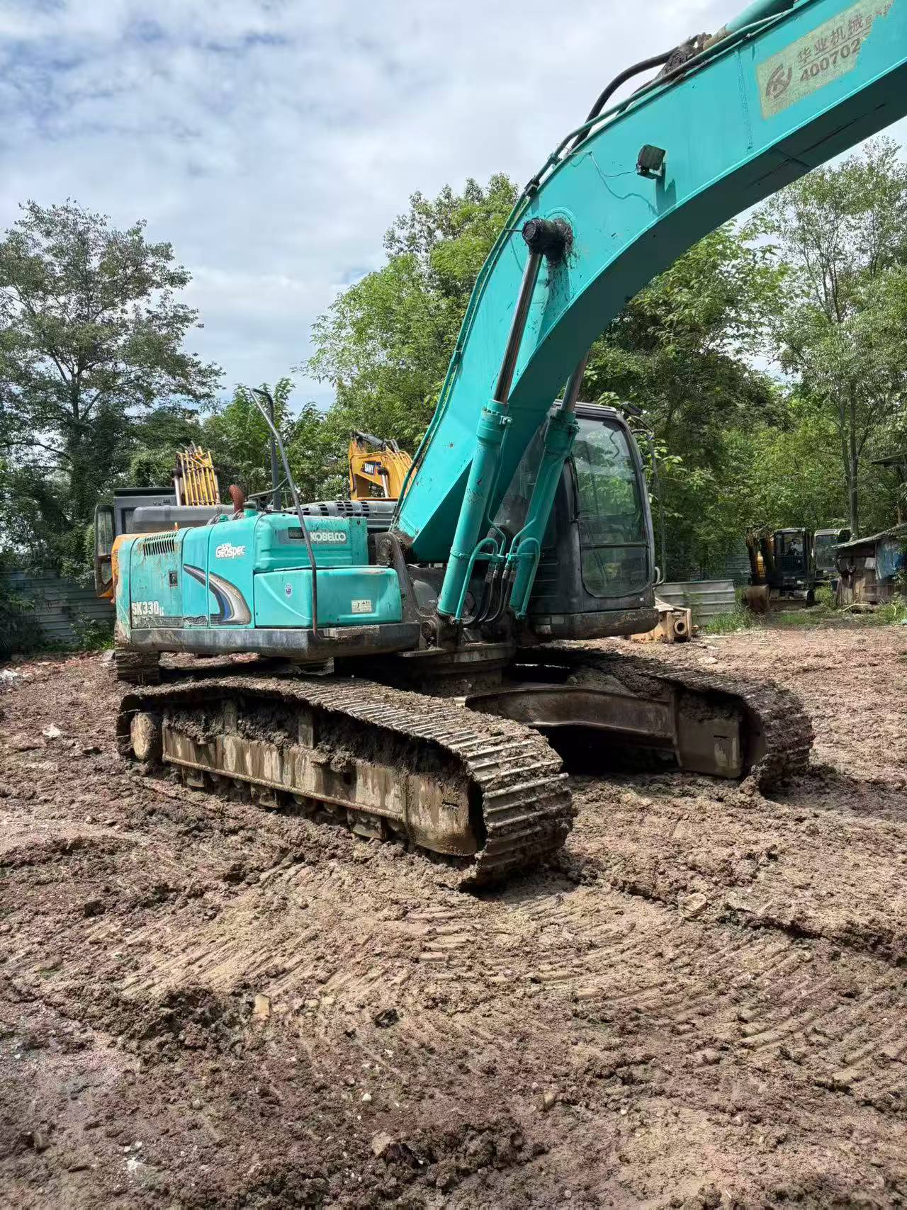 Buy Kobelco SK260 Used Excavator / 3 Buy Kobelco SK260 Used Excavator / 3