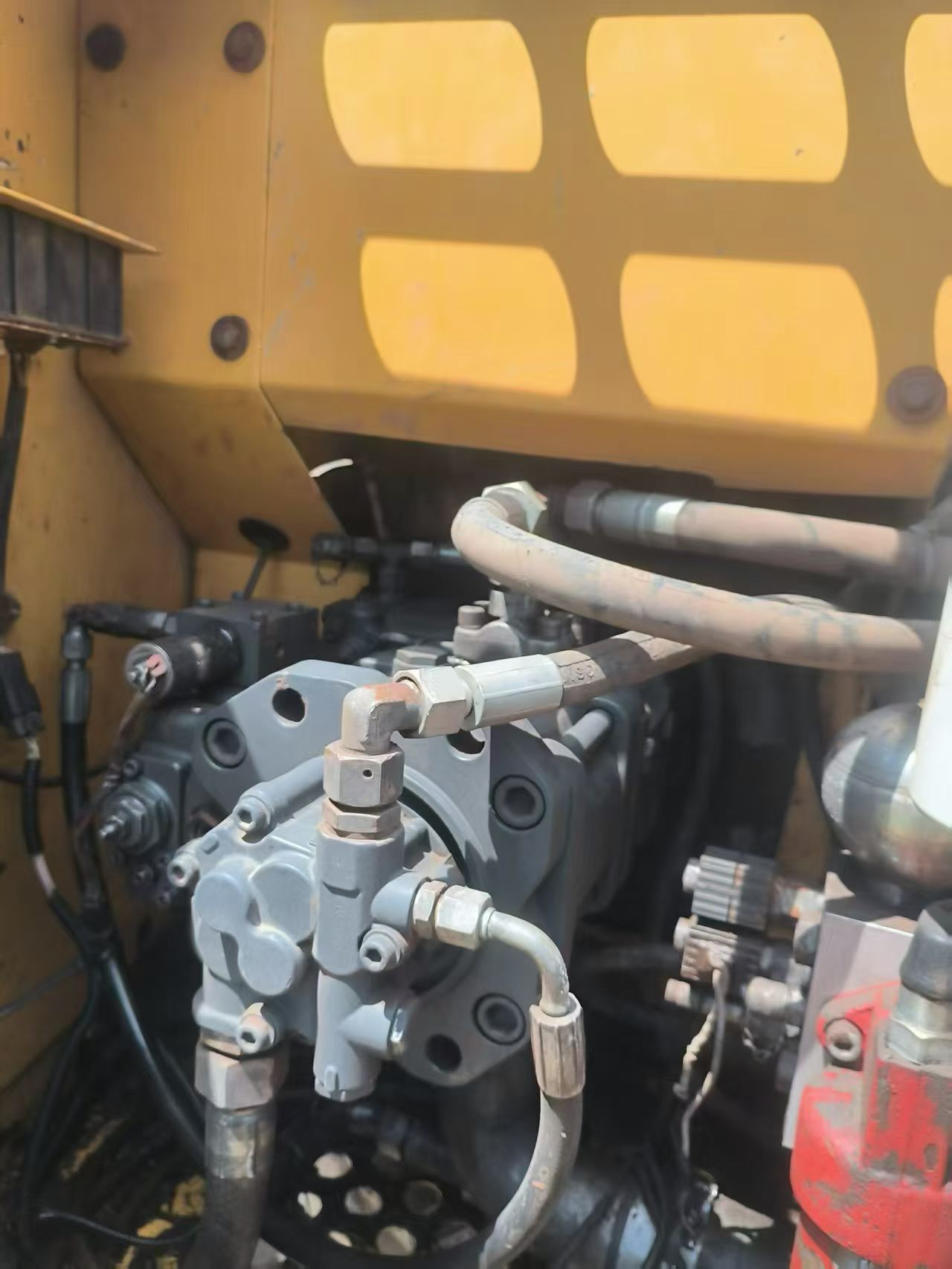 Buy XCMG XE150 Used Excavator / 5