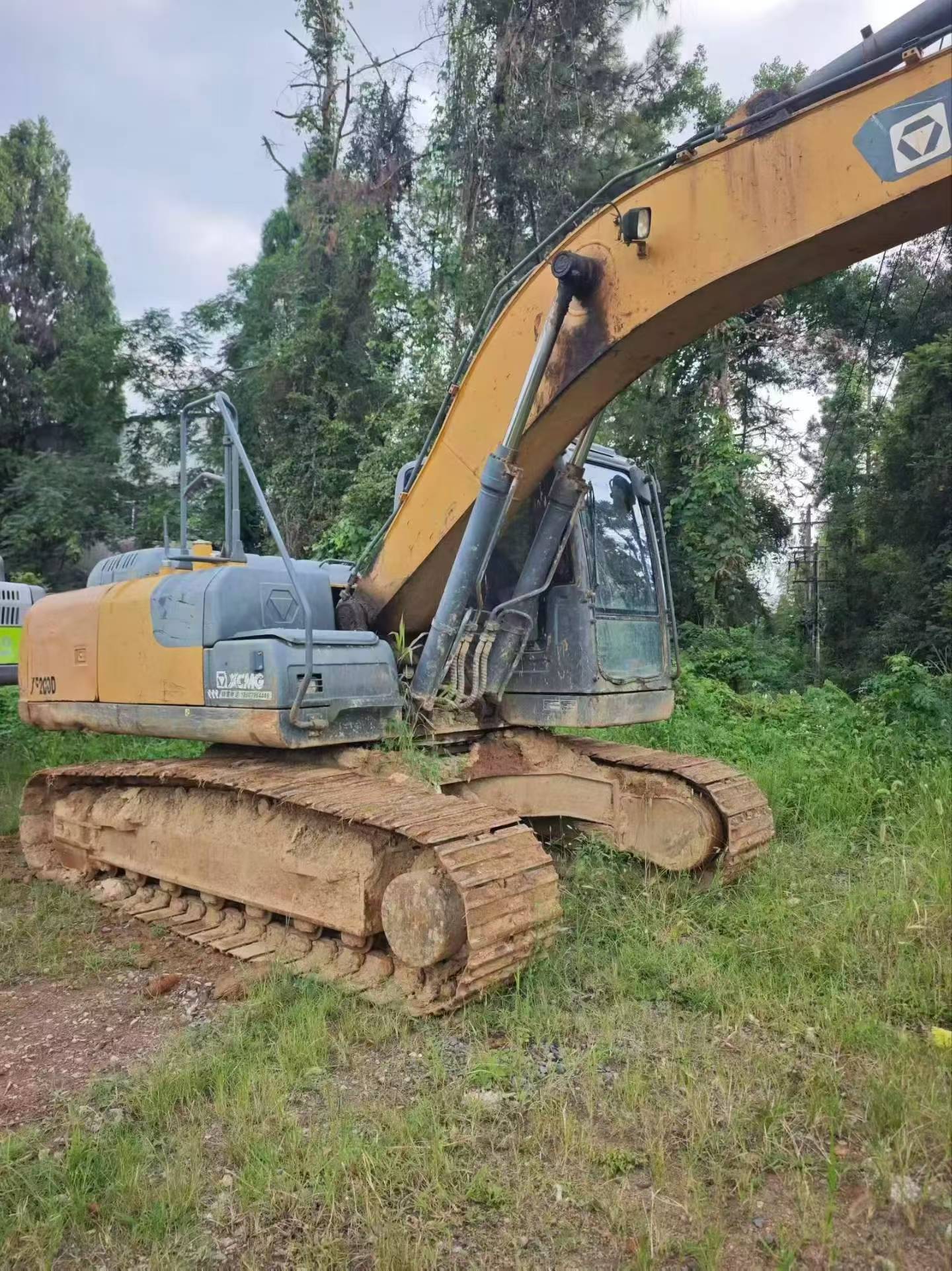 Buy XCMG XE200 Used Excavator / 3