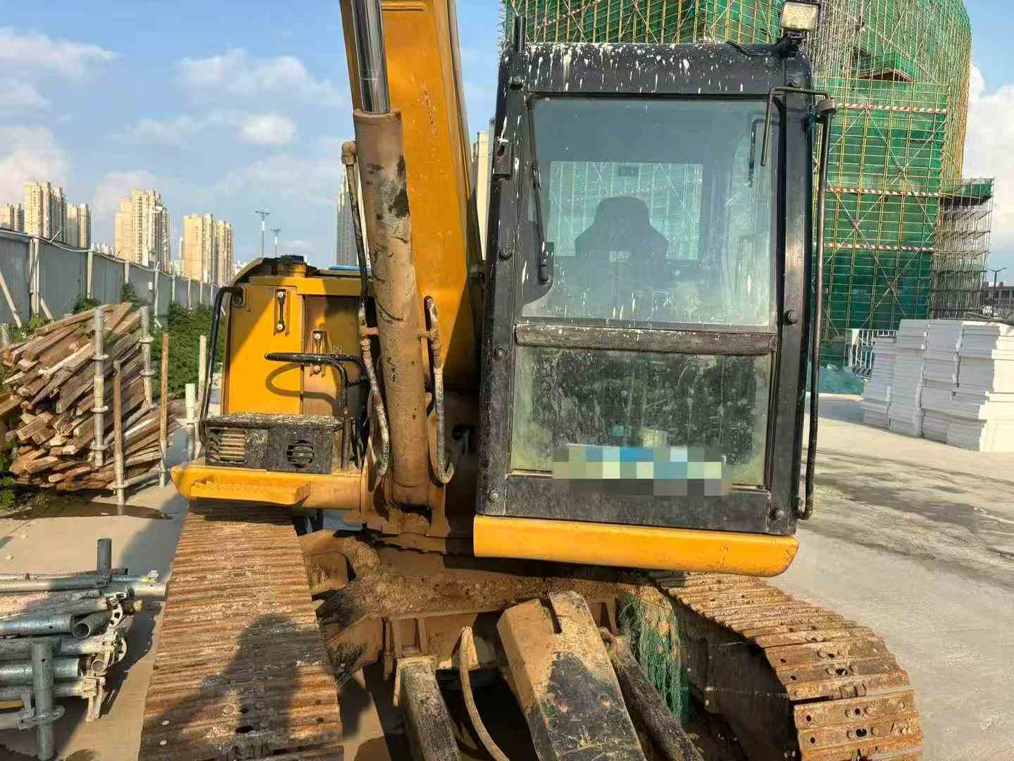 Buy Caterpillar 307B Used Excavator / 1