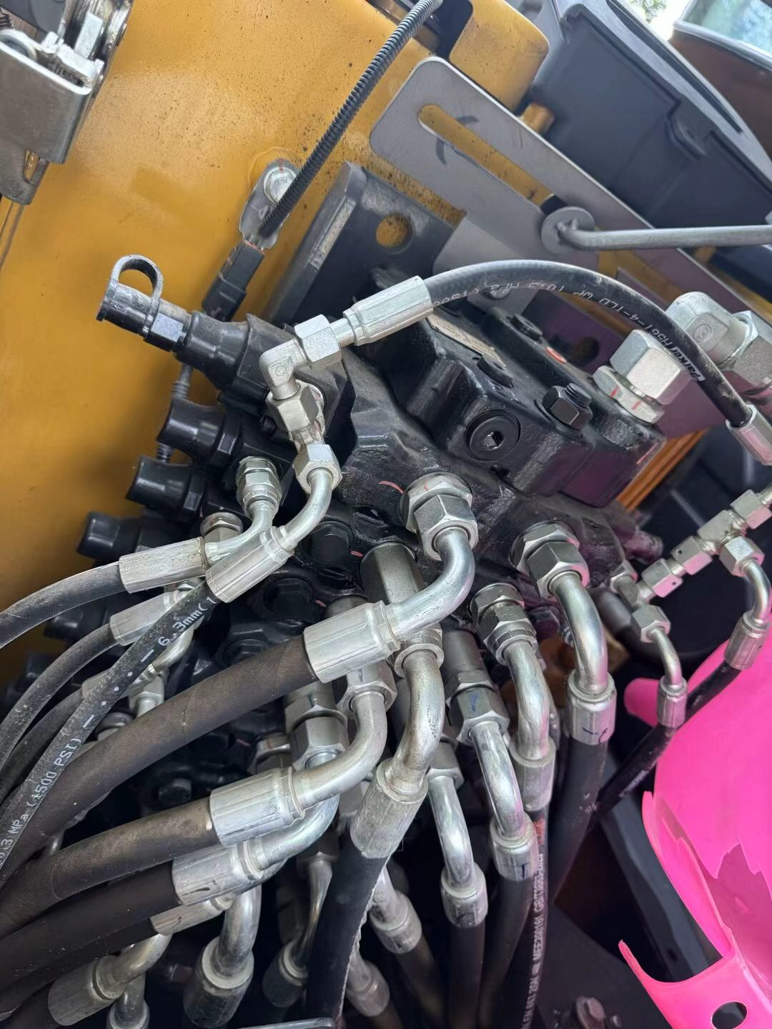 Buy XCMG XE60 Used Excavator / 5