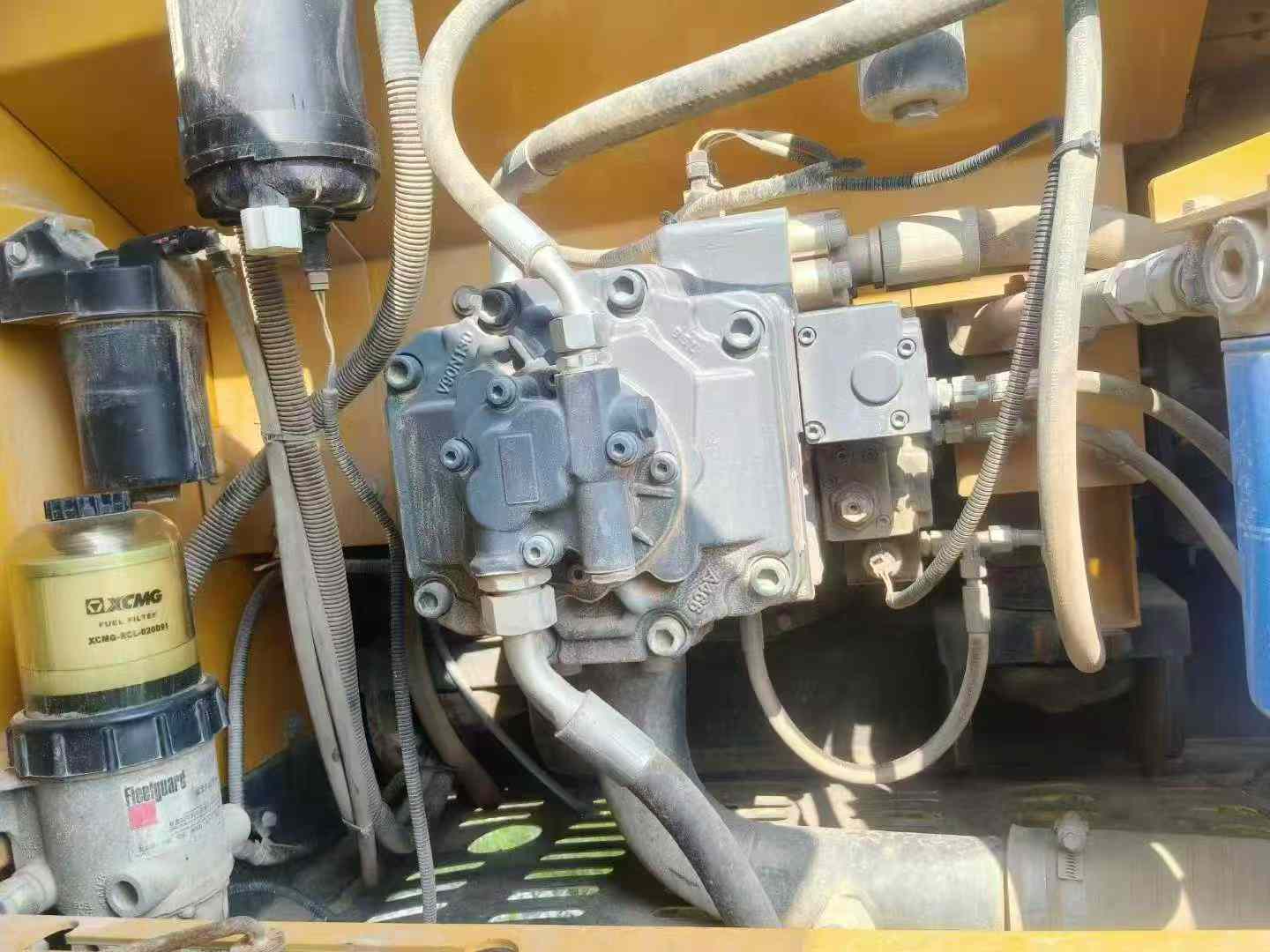 Buy XCMG XE200 Used Excavator / 5