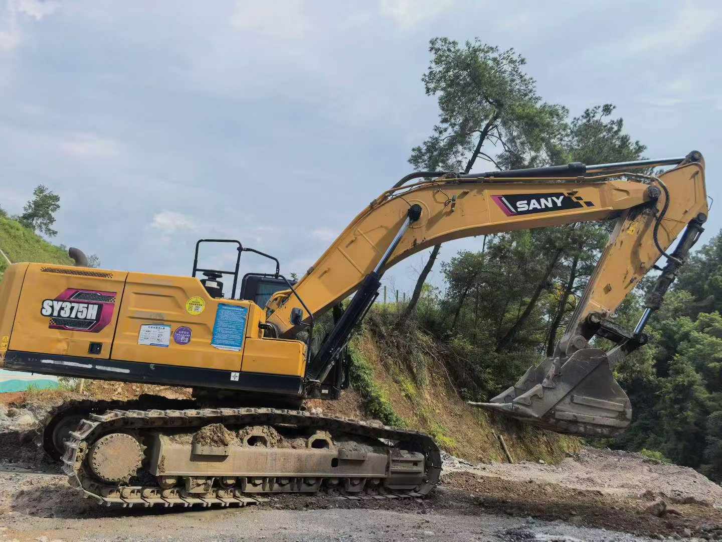 Buy Sany SY375H Used Excavator / 4
