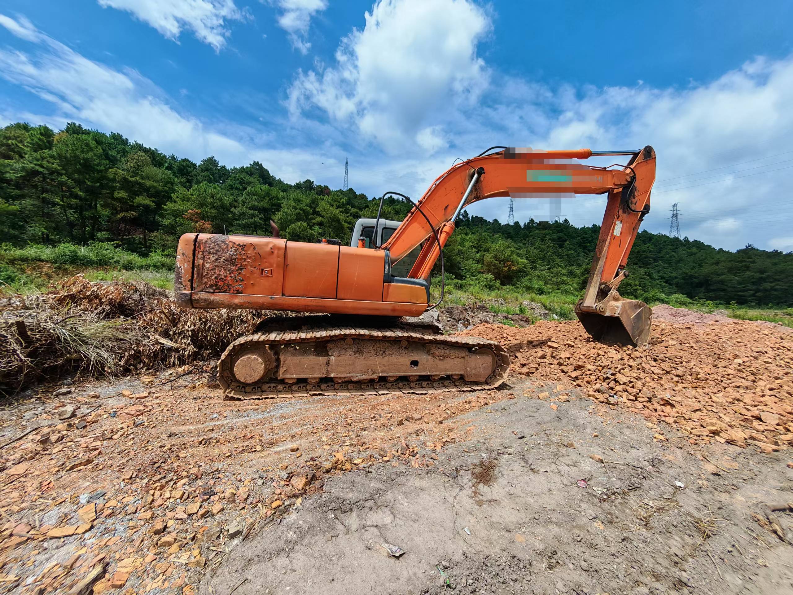 Buy Hitachi EX230-6 Used Excavator / 2