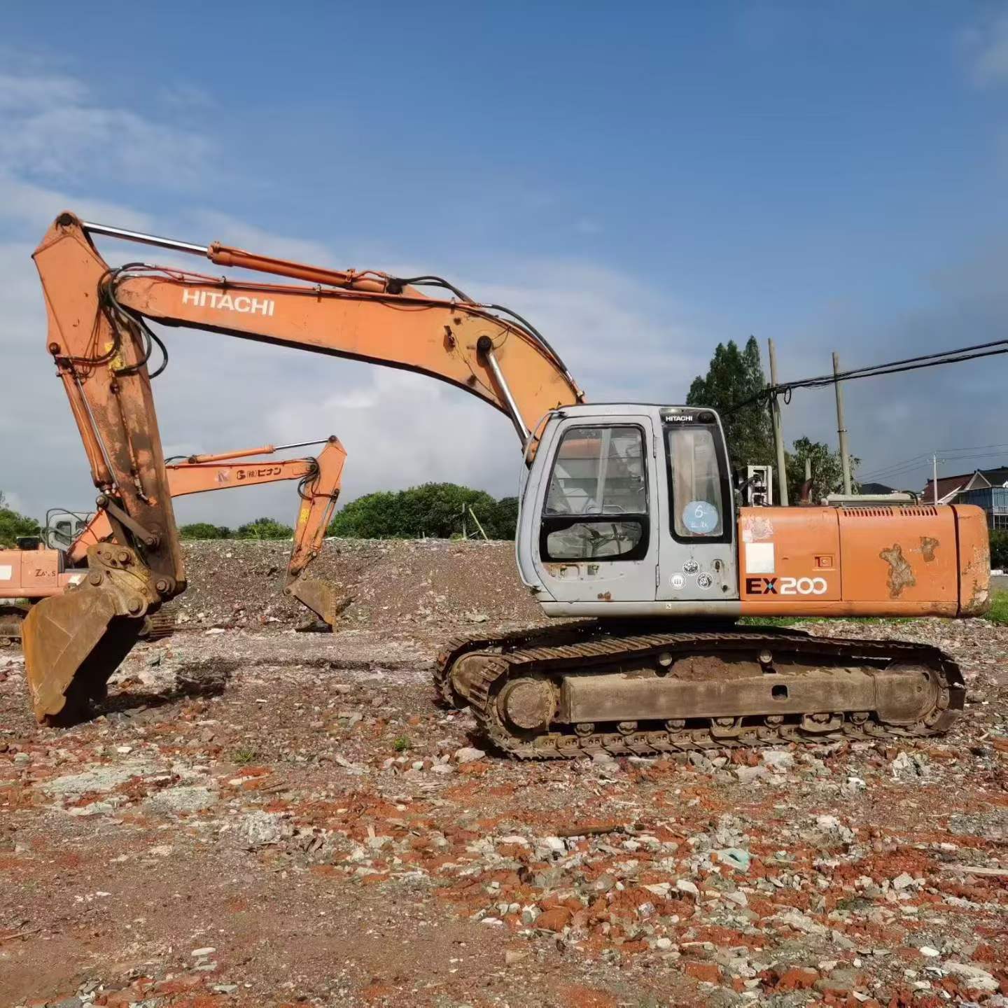 Buy Hitachi EX200-5 Used Excavator / 1
