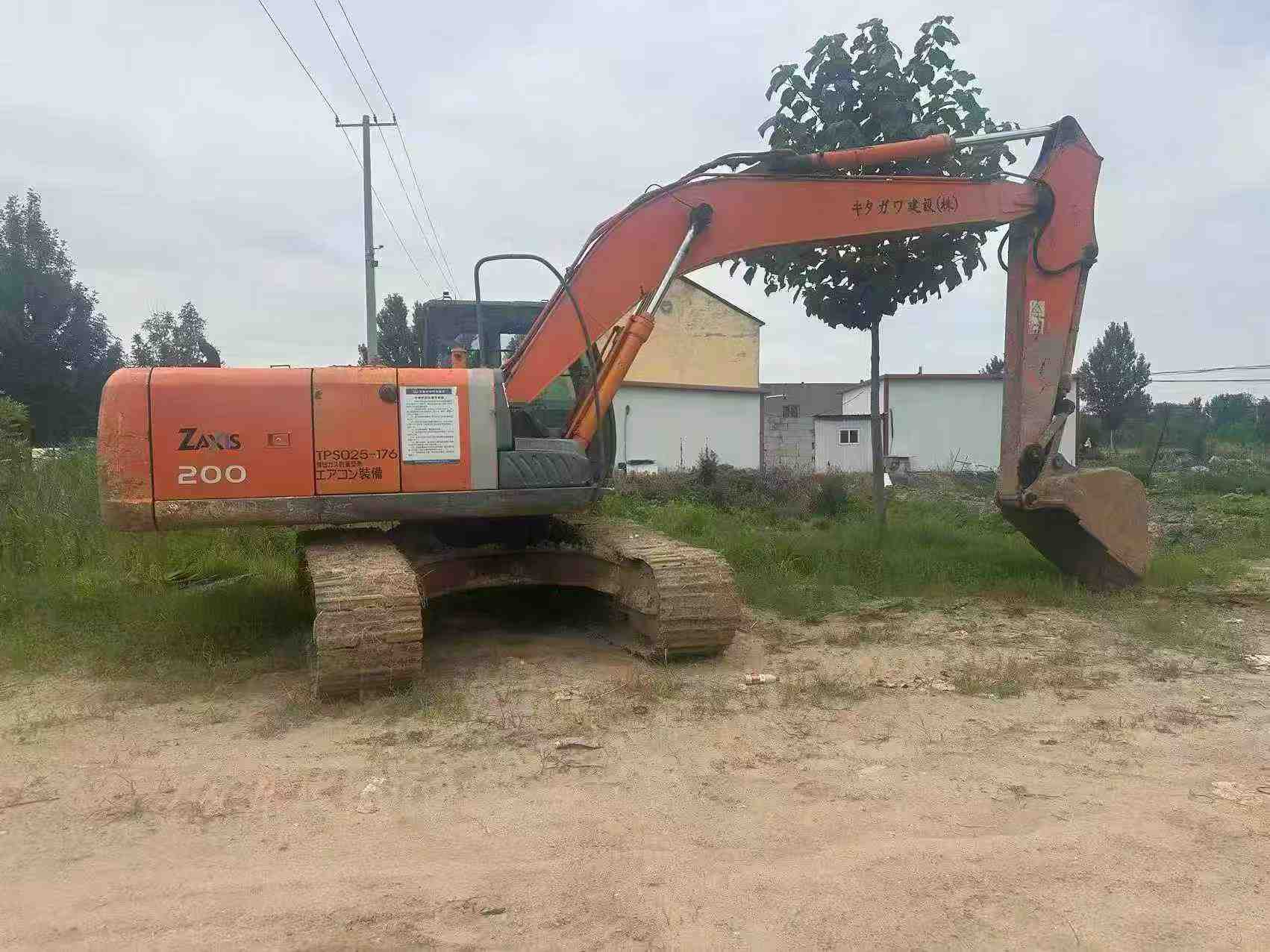 Buy Hitachi EX200-3 Used Excavator / 2 Buy Hitachi EX200-3 Used Excavator / 2