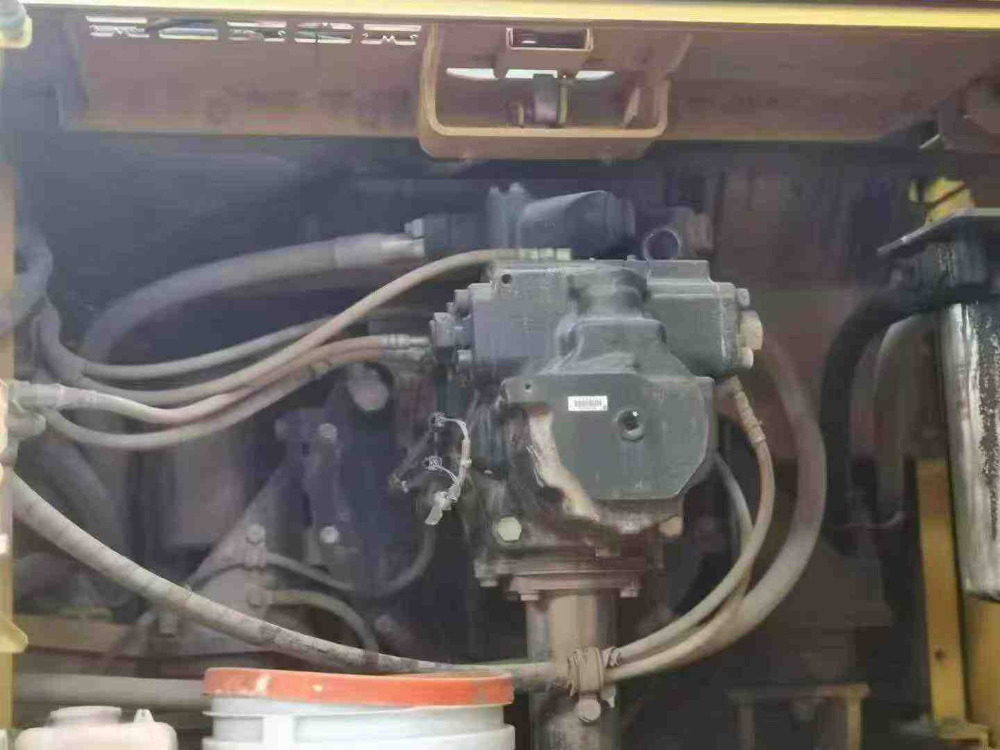 Buy Komatsu PC390LC-8M0 Used Excavator / 2