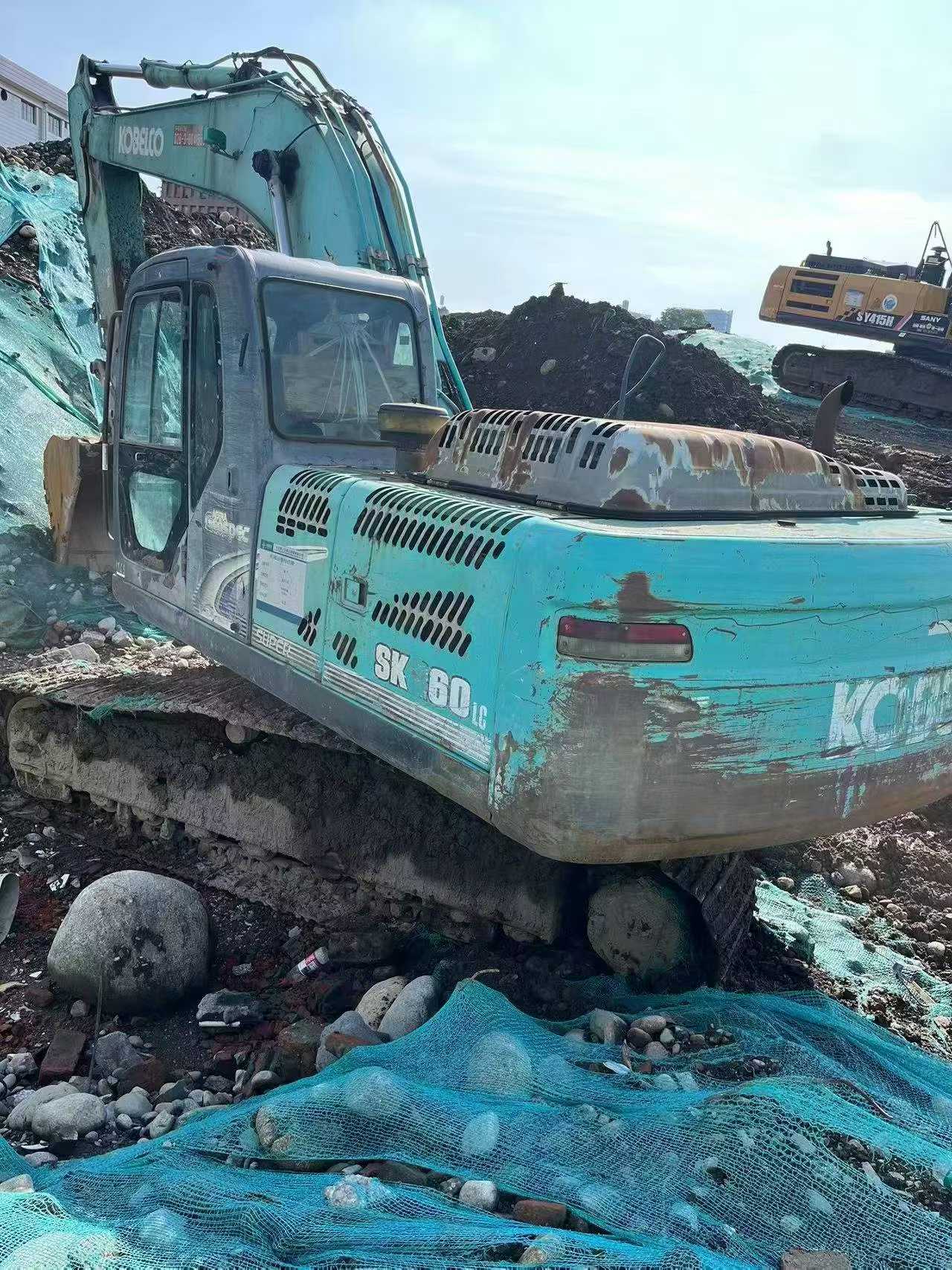 Buy Kobelco SK250 Used Excavator / 2