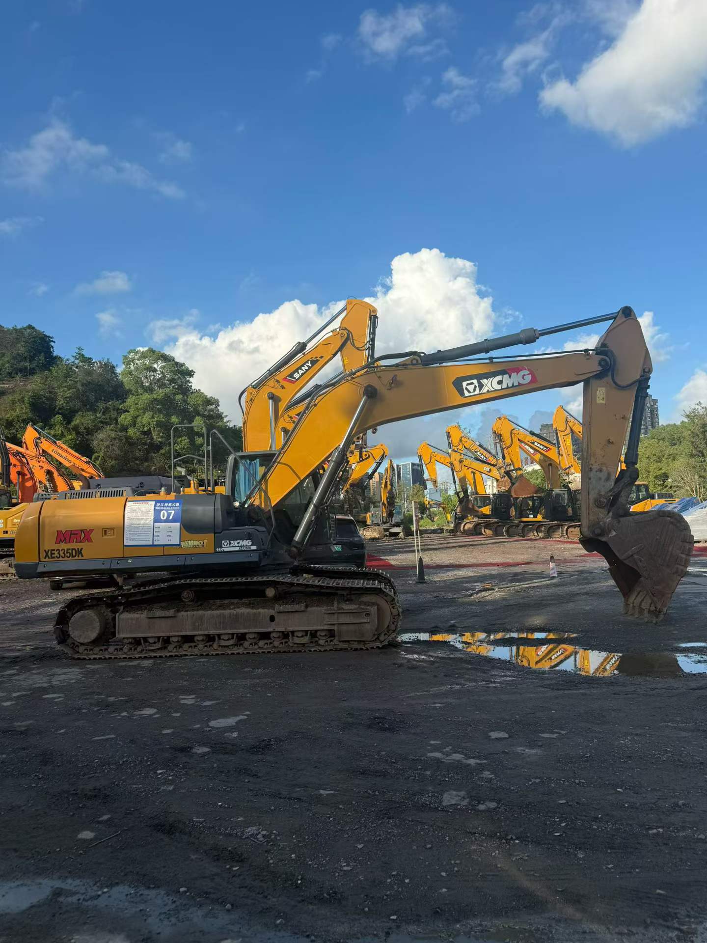 Buy XCMG XE335DK Used Excavator / 1