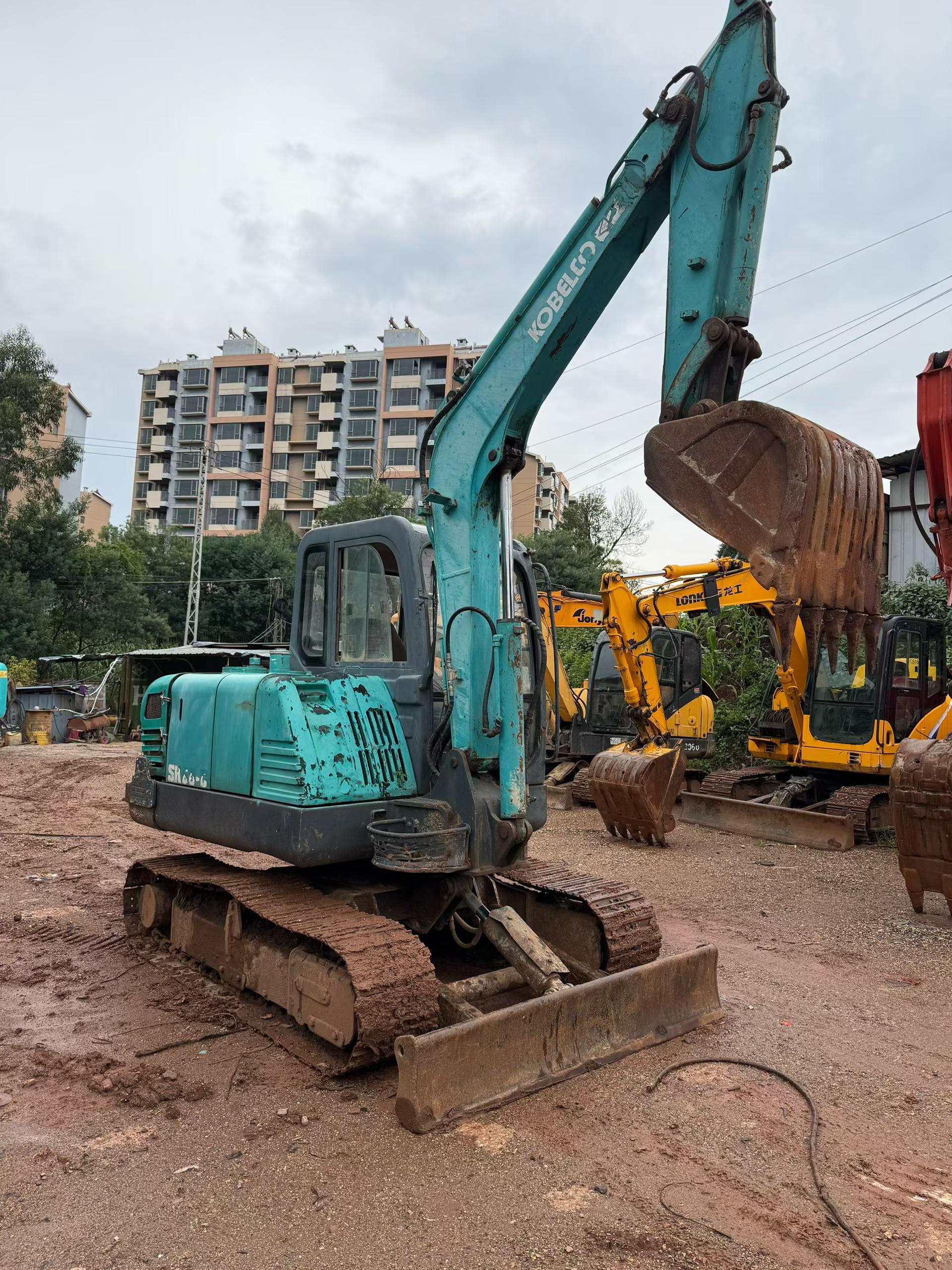 Buy Kobelco SK60 Used Excavator / 8