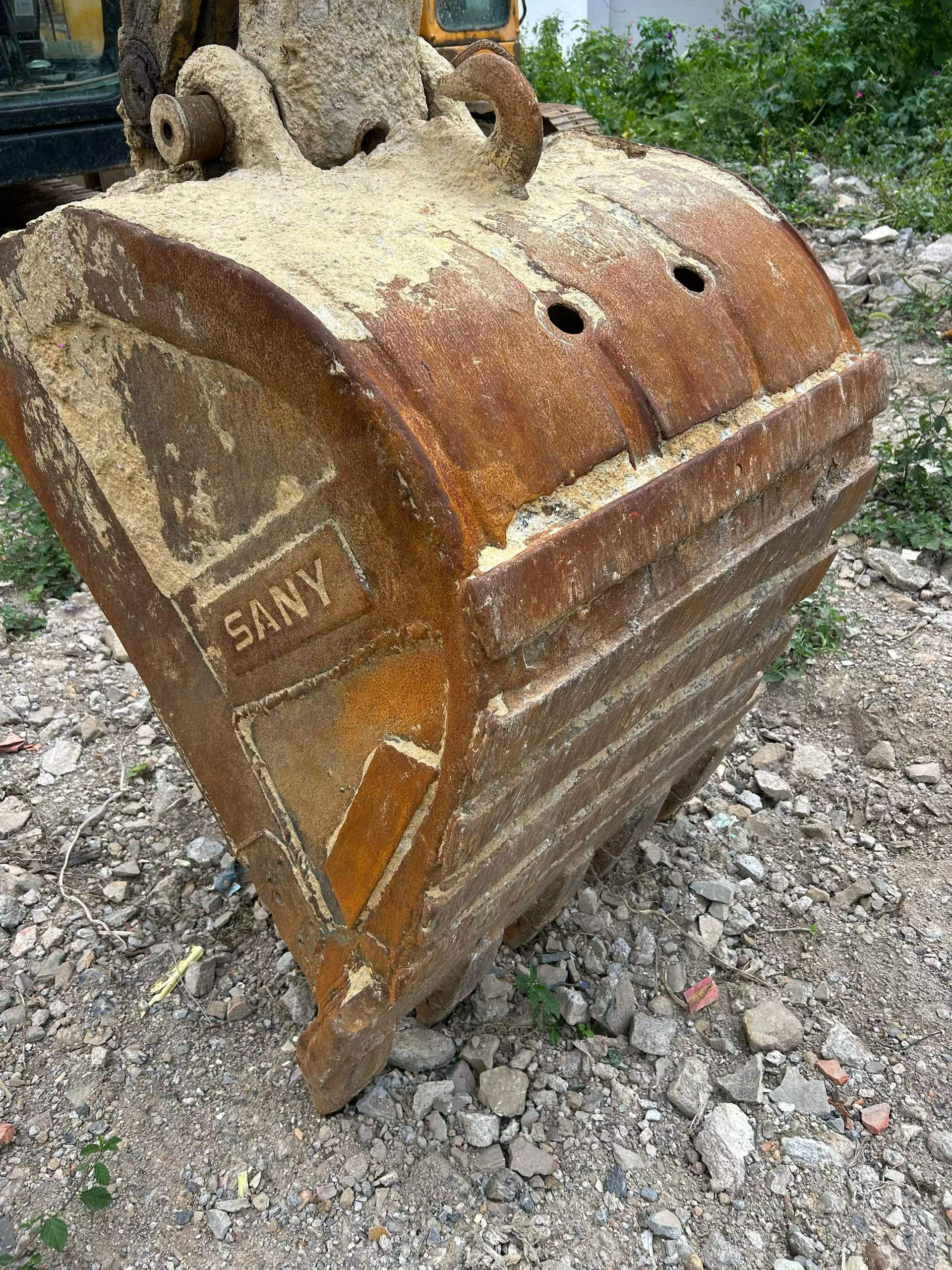 Buy Sany SY135 Used Excavator / 8