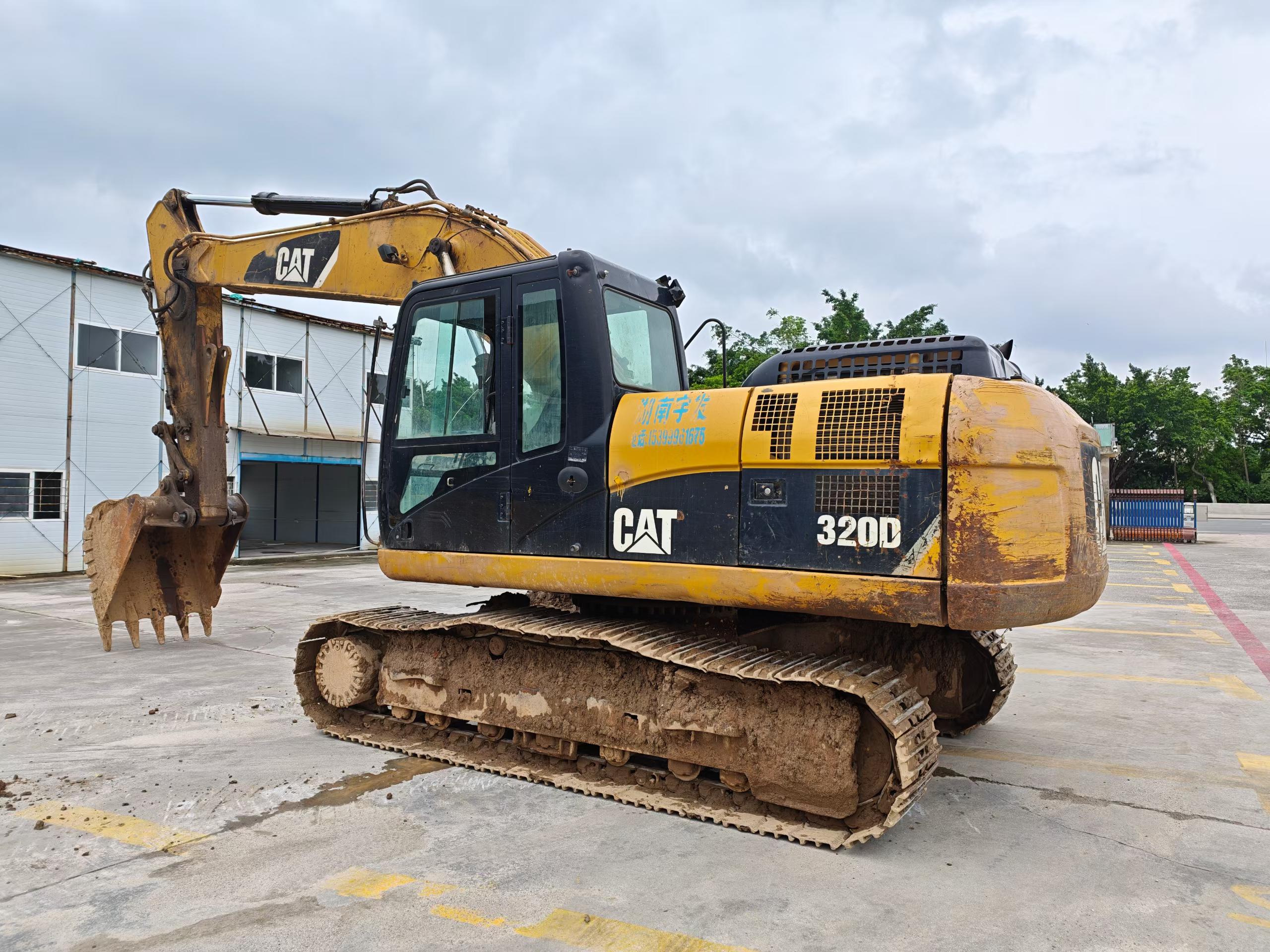 Buy Caterpillar 320C Used Excavator / 7