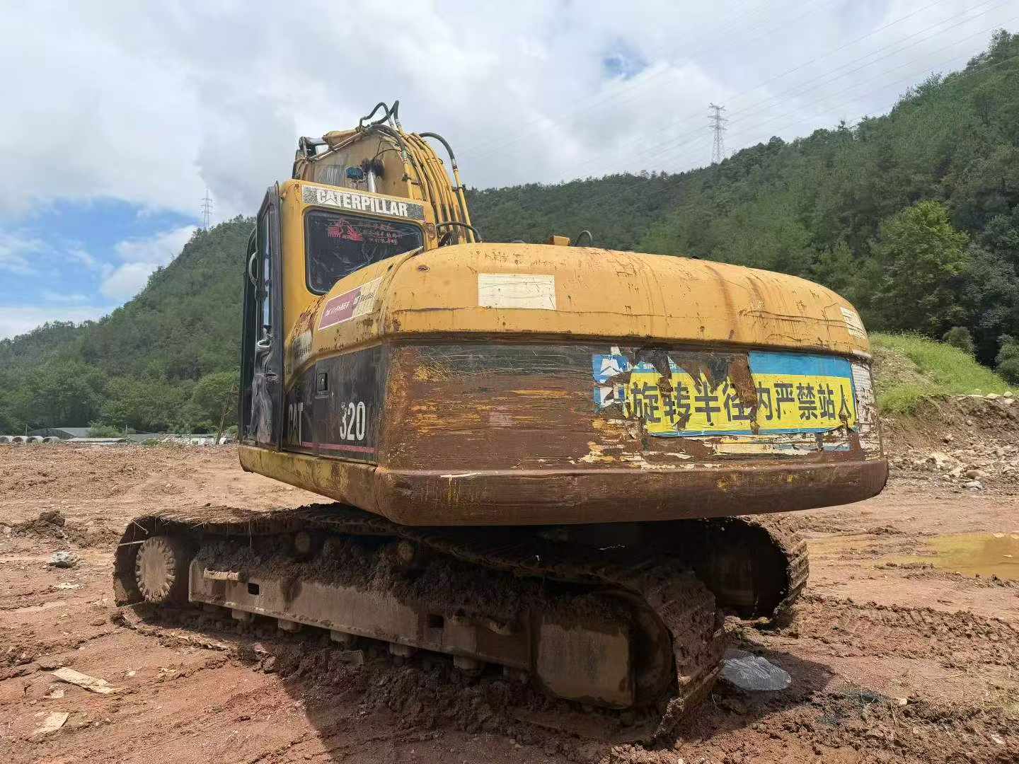 Buy Caterpillar 320C Used Excavator / 2