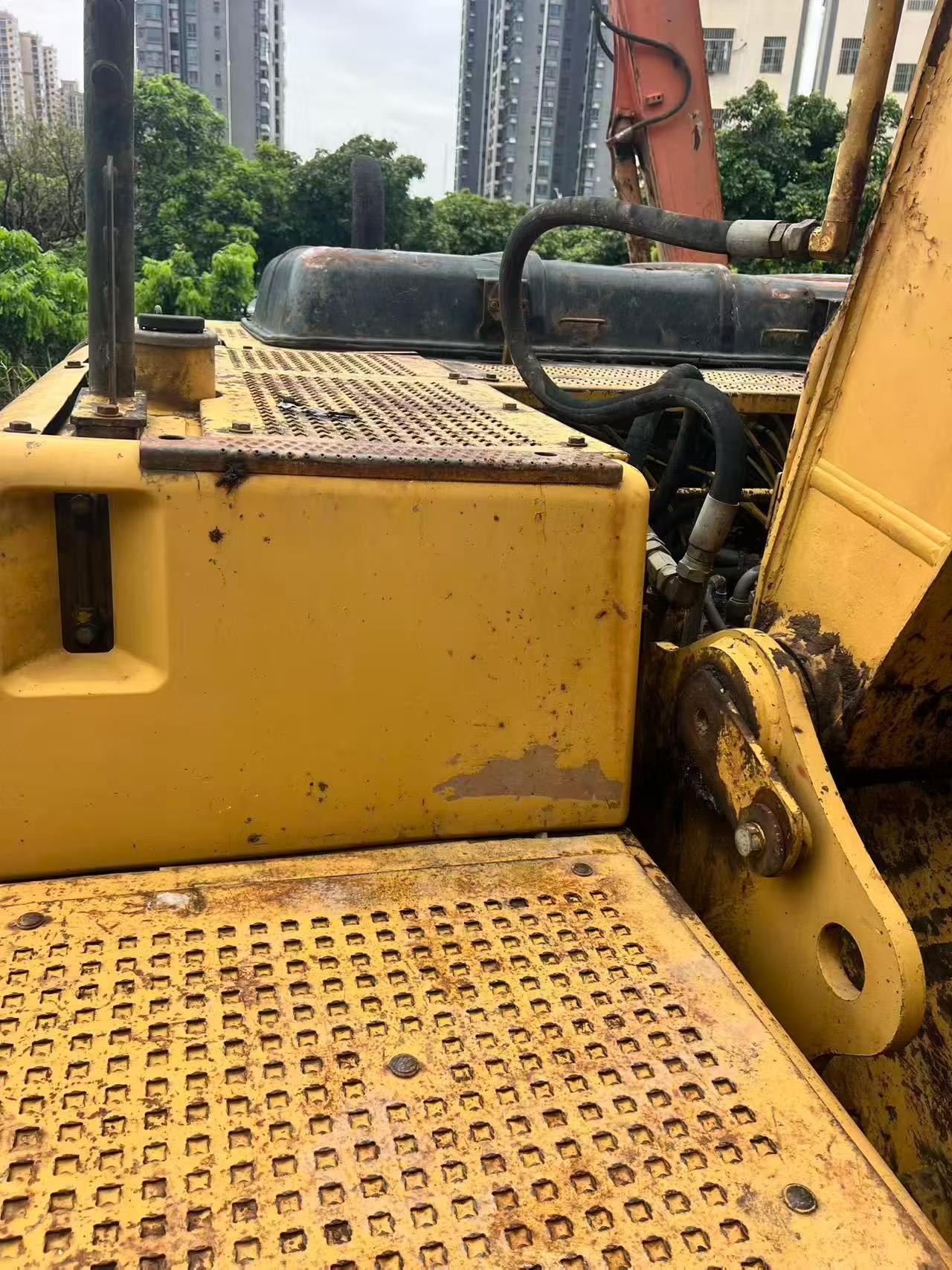 Buy Caterpillar 320B Used Excavator / 9