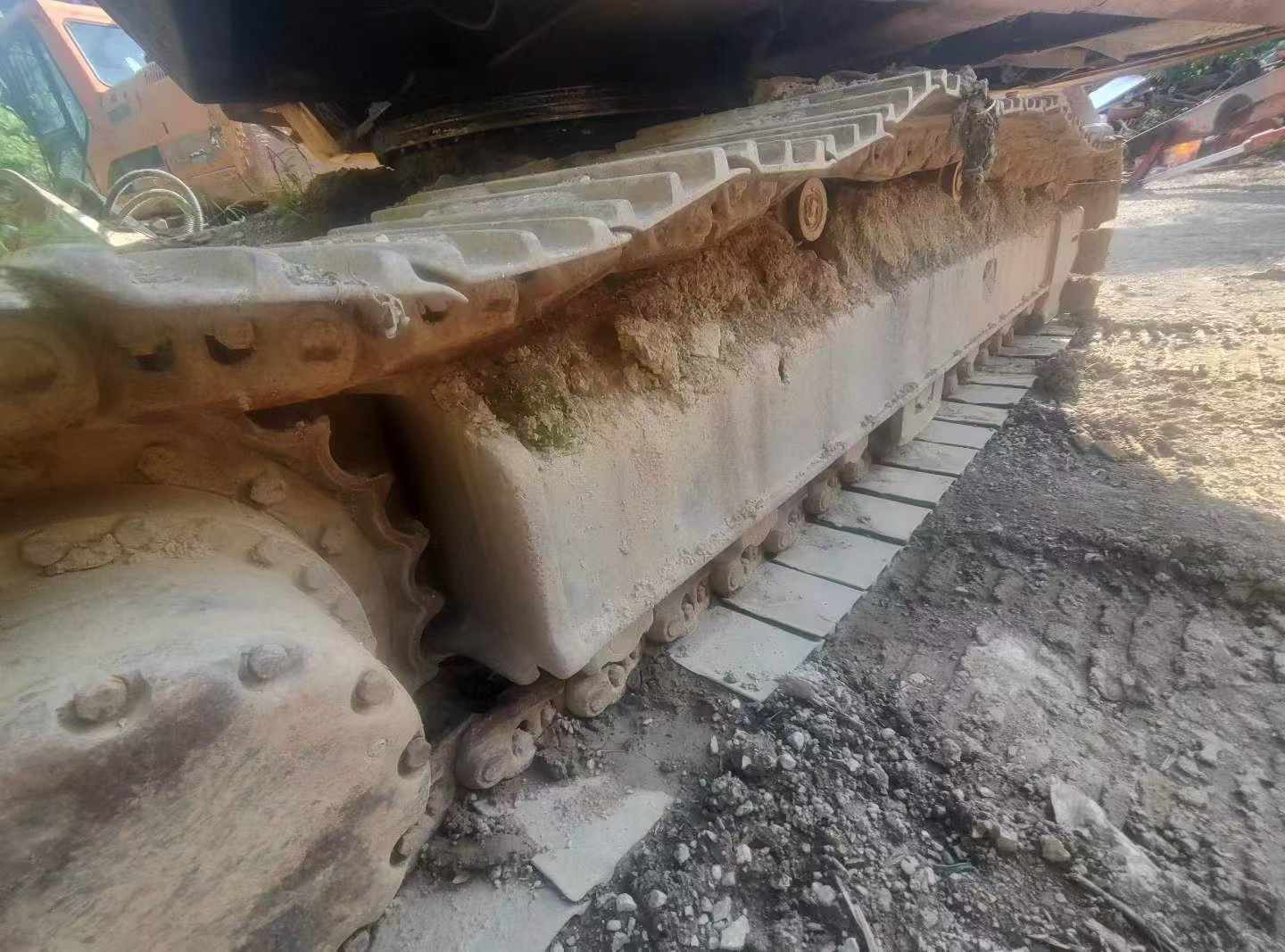 Buy Hitachi ZX200-6 Used Excavator / 9
