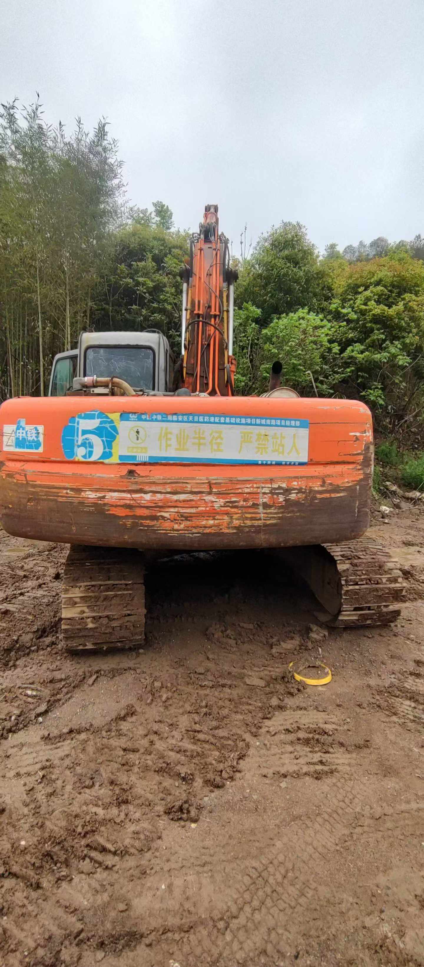 Buy Hitachi ZX200-6 Used Excavator / 9