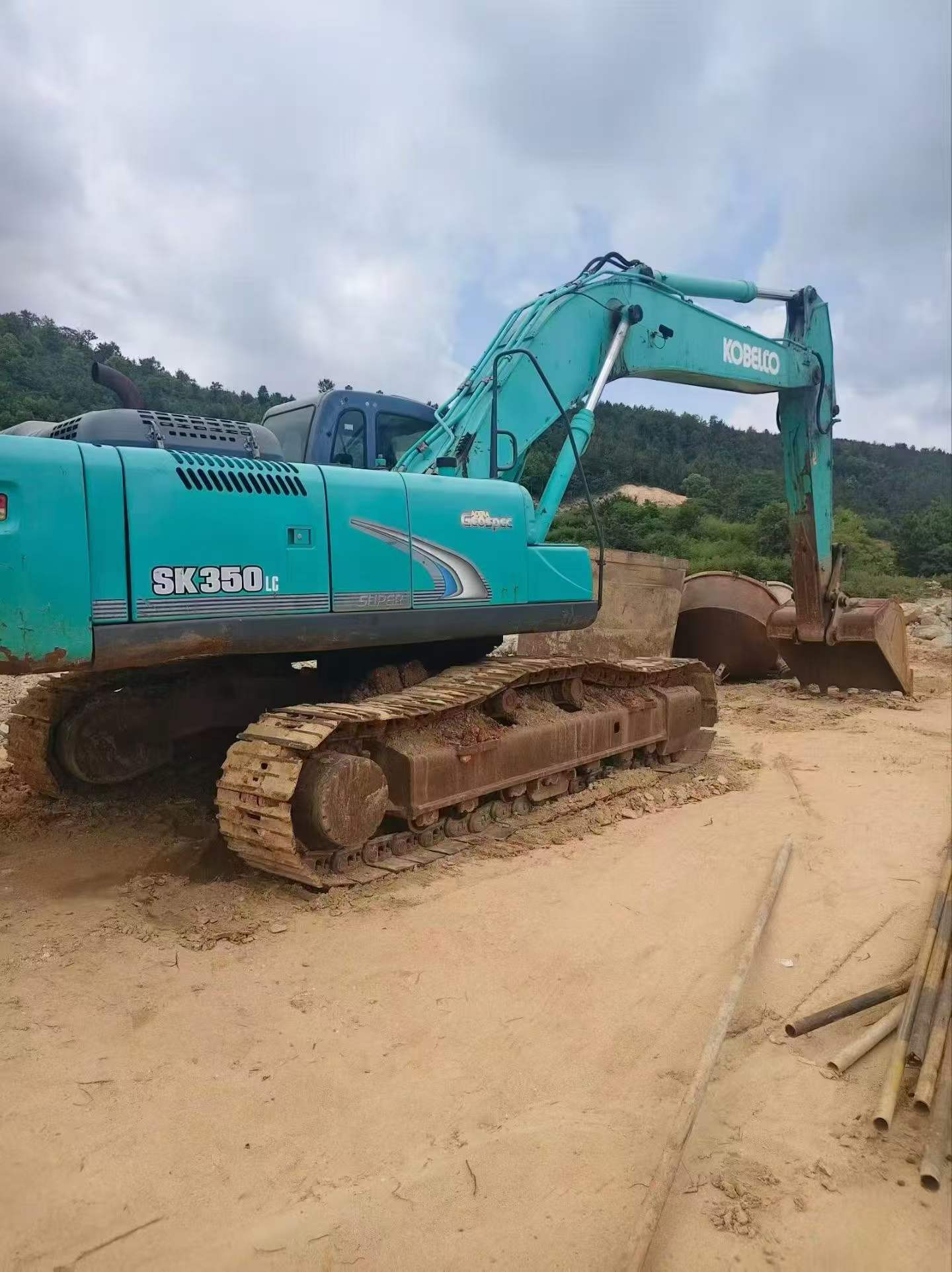Buy Kobelco SK330-8 Used Excavator / 1