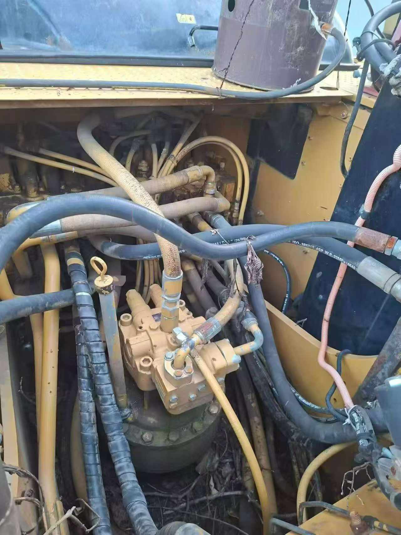 Buy Caterpillar 320A Used Excavator / 4 Buy Caterpillar 320A Used Excavator / 4