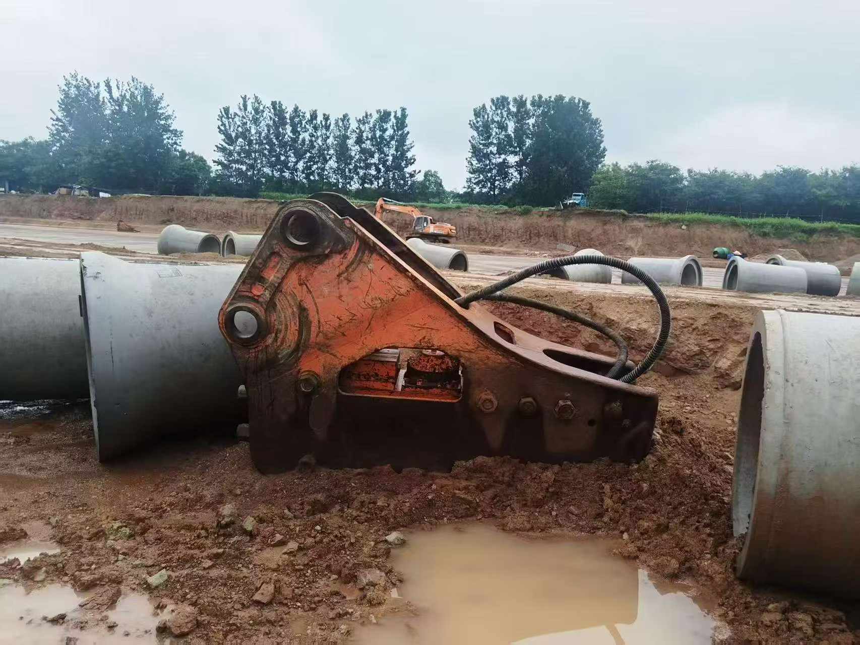 Buy Doosan DH500 Used Excavator / 6 Buy Doosan DH500 Used Excavator / 6