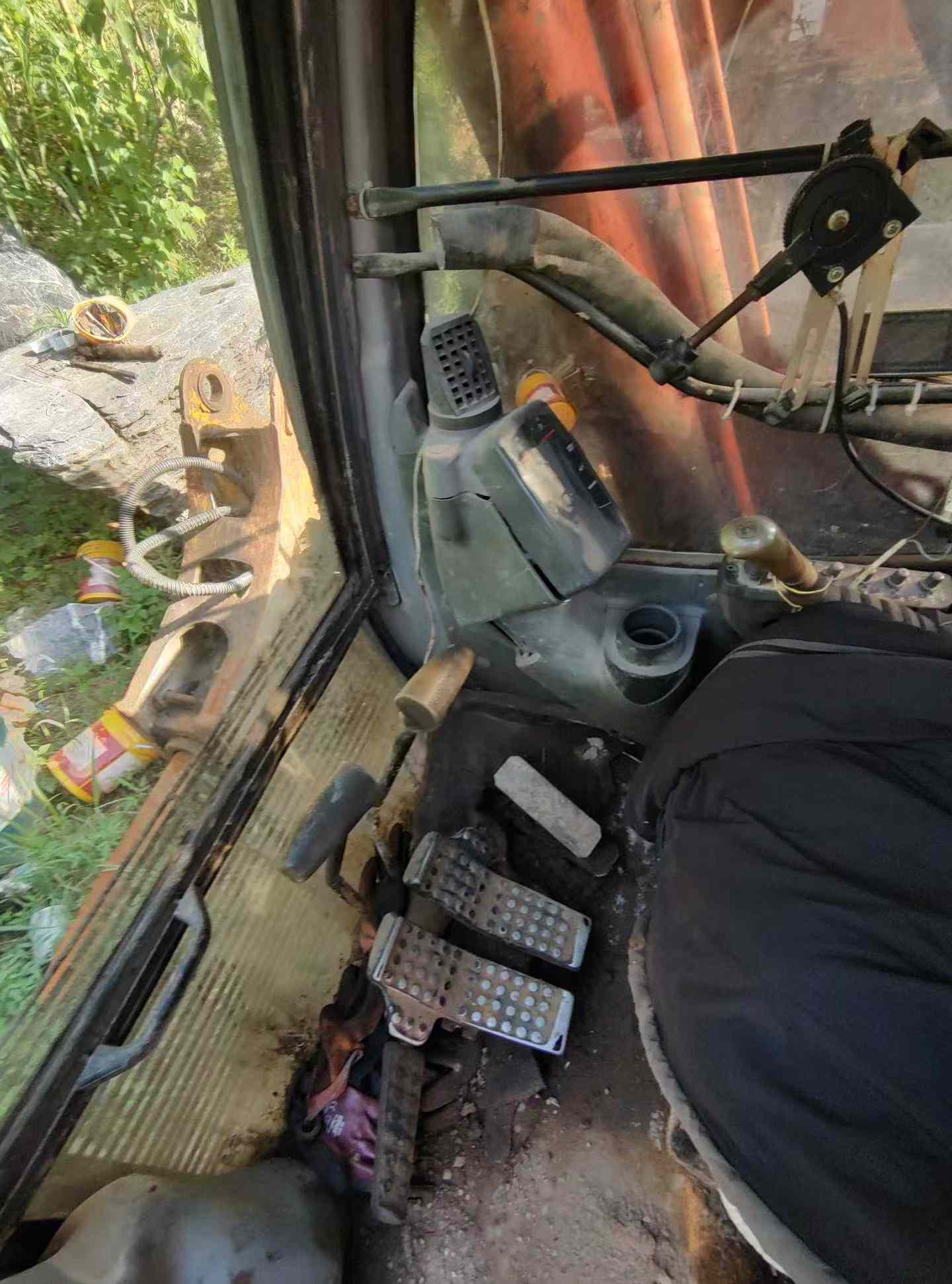 Buy Hitachi ZX200-6 Used Excavator / 6