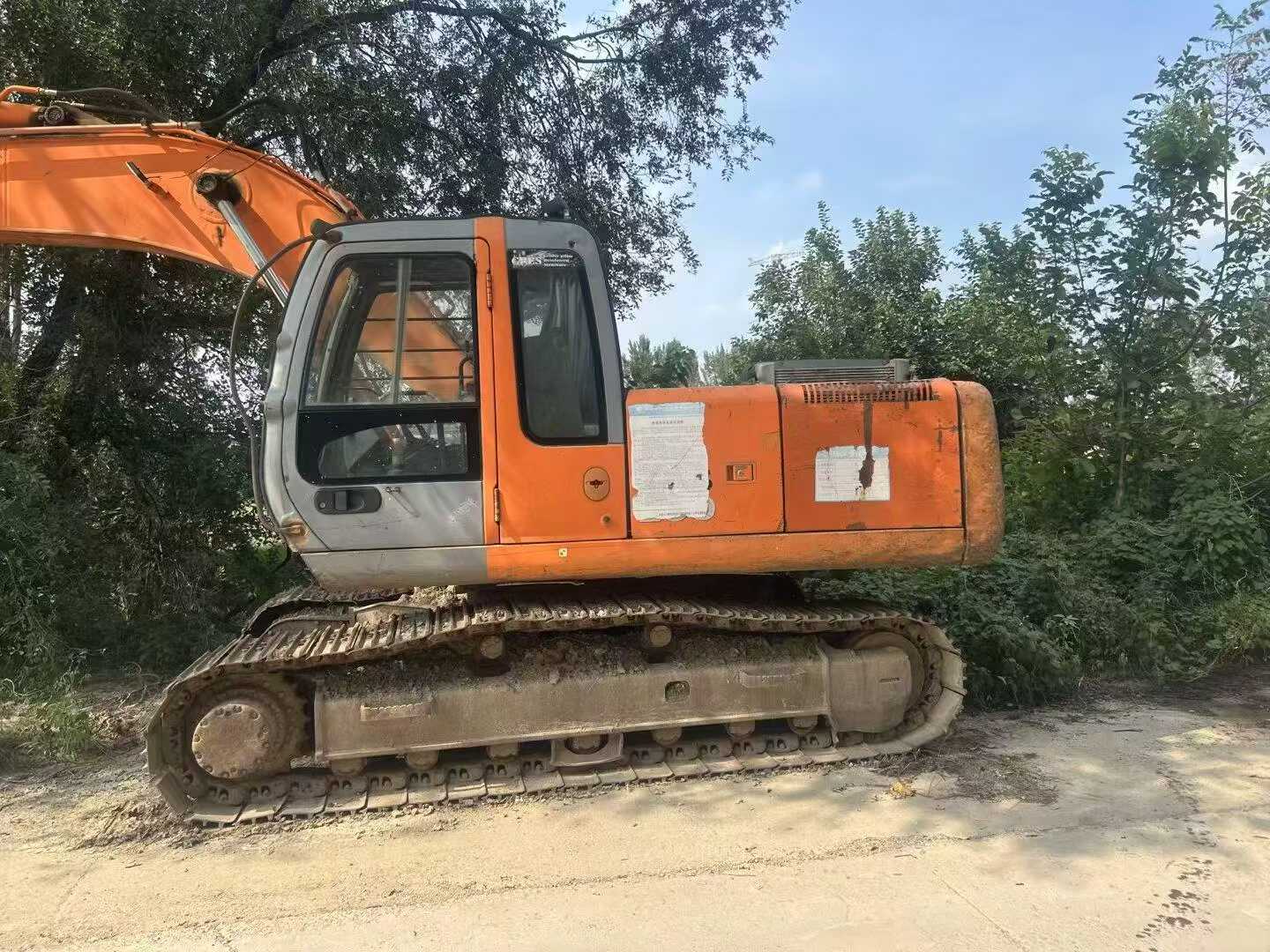 Buy Hitachi ZX200-6 Used Excavator / 2