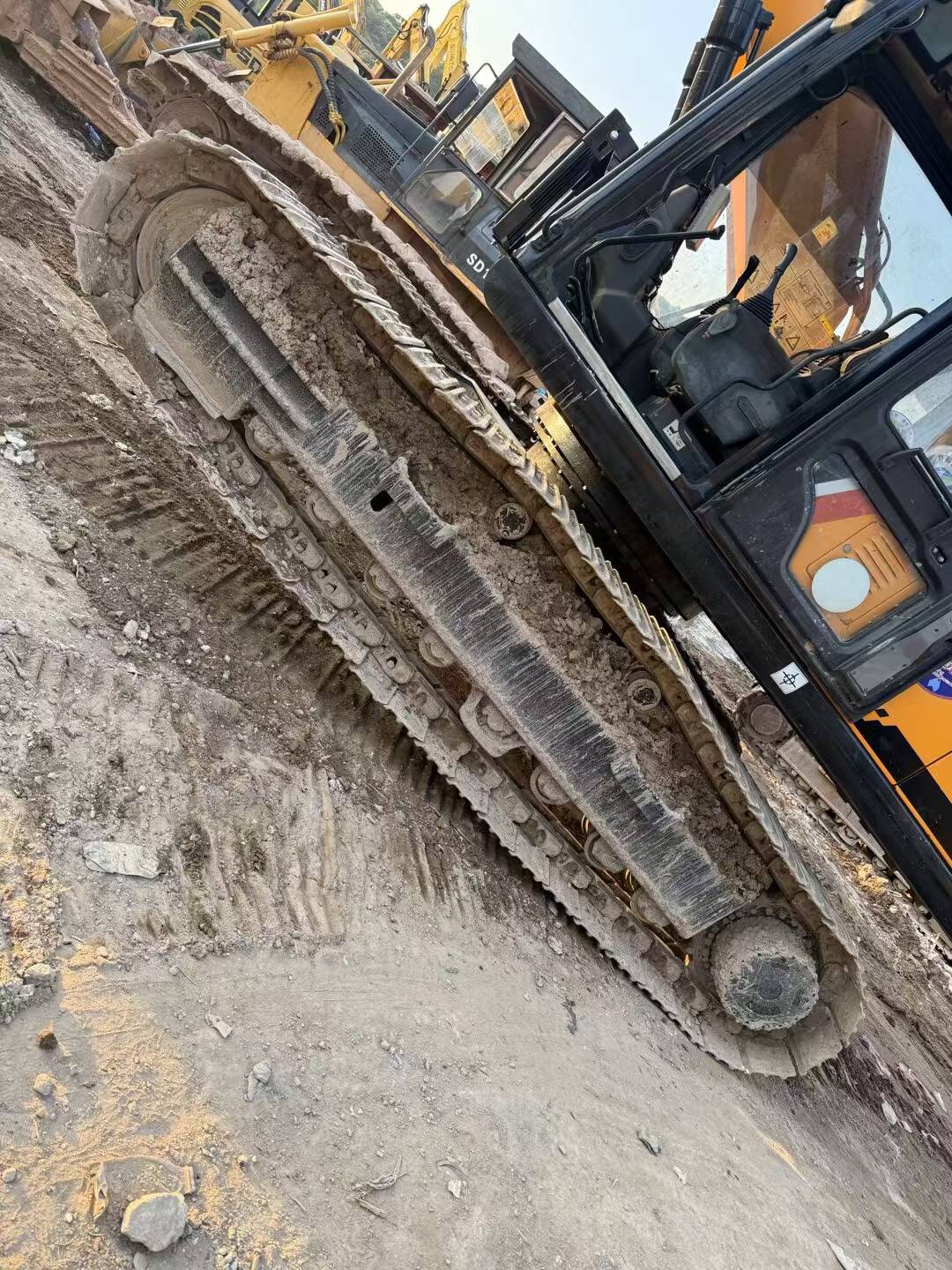 Buy Sany SY215C-8 Used Excavator / 5 Buy Sany SY215C-8 Used Excavator / 5