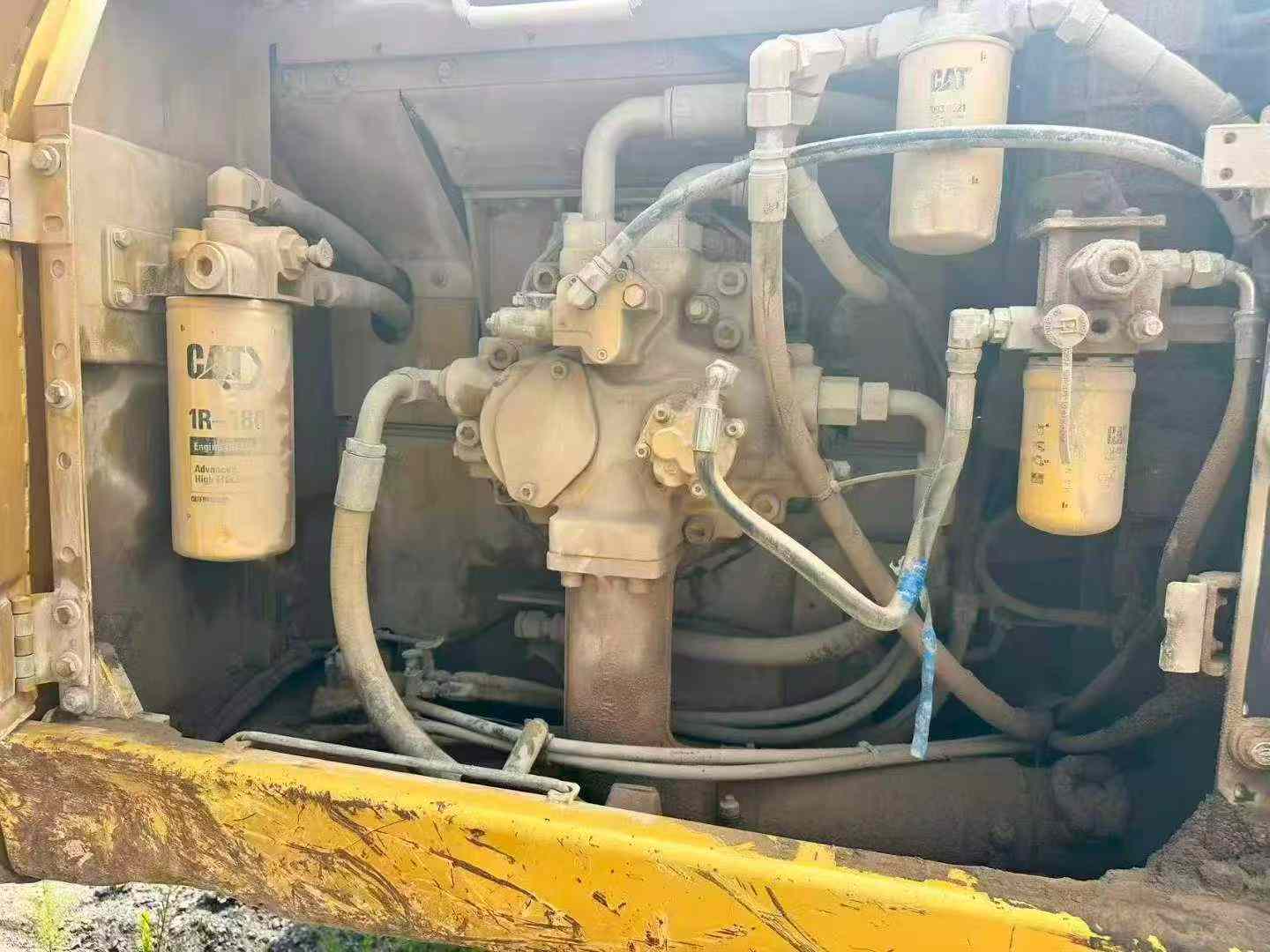 Buy Caterpillar Used Excavator / 5 Buy Caterpillar Used Excavator / 5