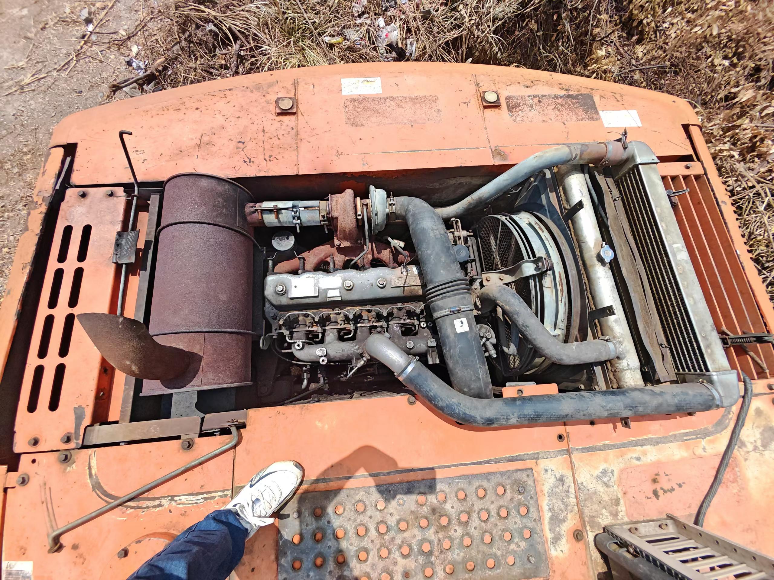 Buy Hitachi EX230-6 Used Excavator / 3