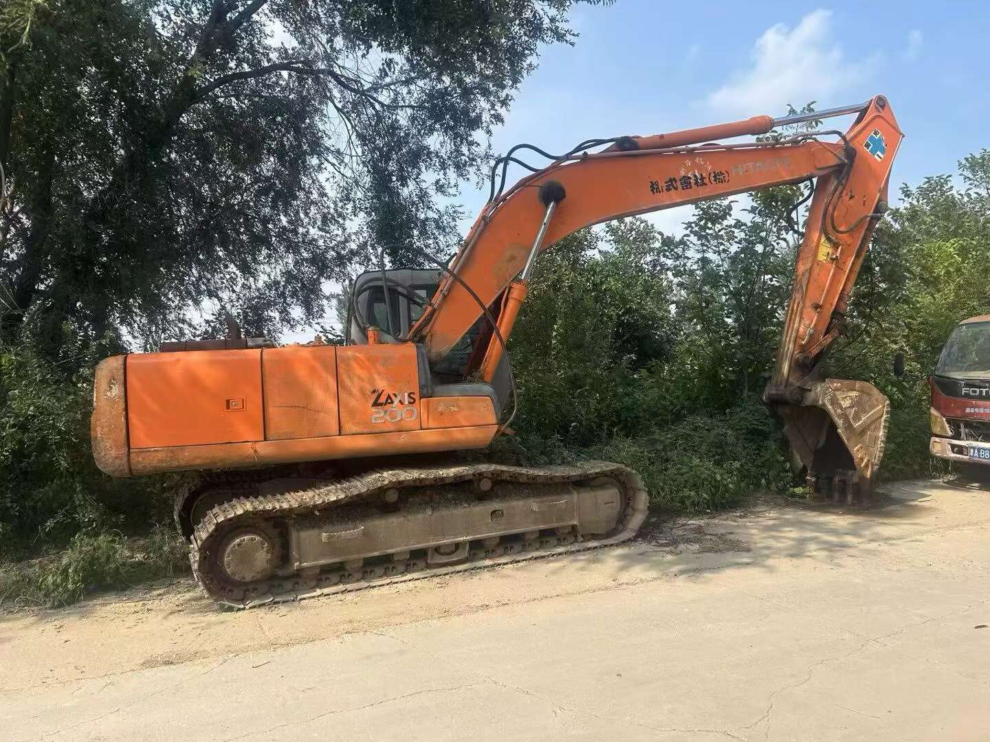 Buy Hitachi ZX200-6 Used Excavator / 9