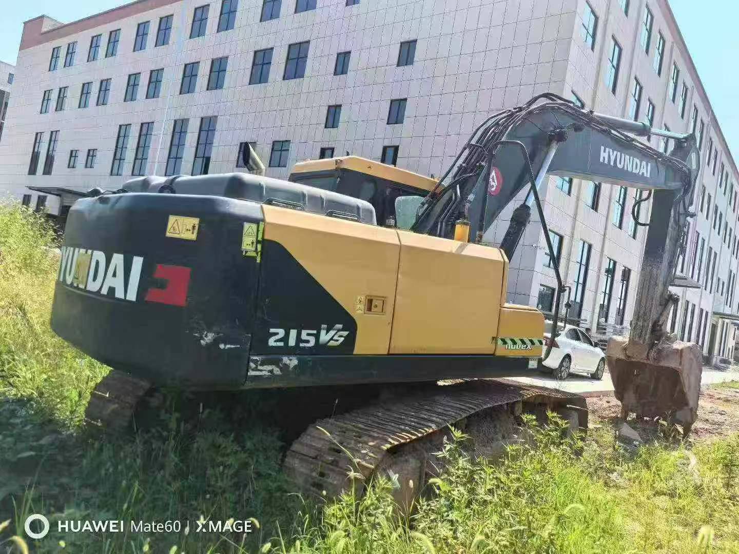 Buy Hyundai R205VS Used Excavator / 4