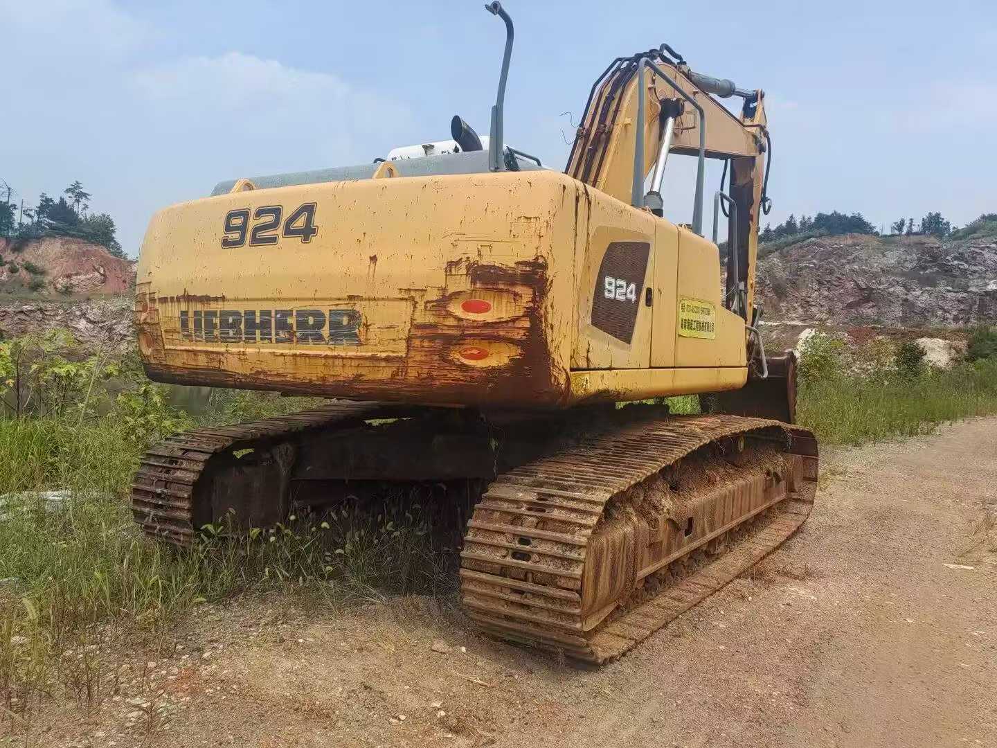 Buy Liebherr R924 Used Excavator / 2