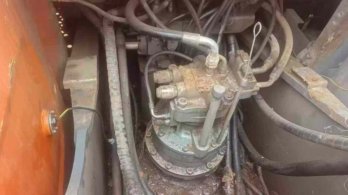 Buy Hitachi EX200-3 Used Excavator / 6