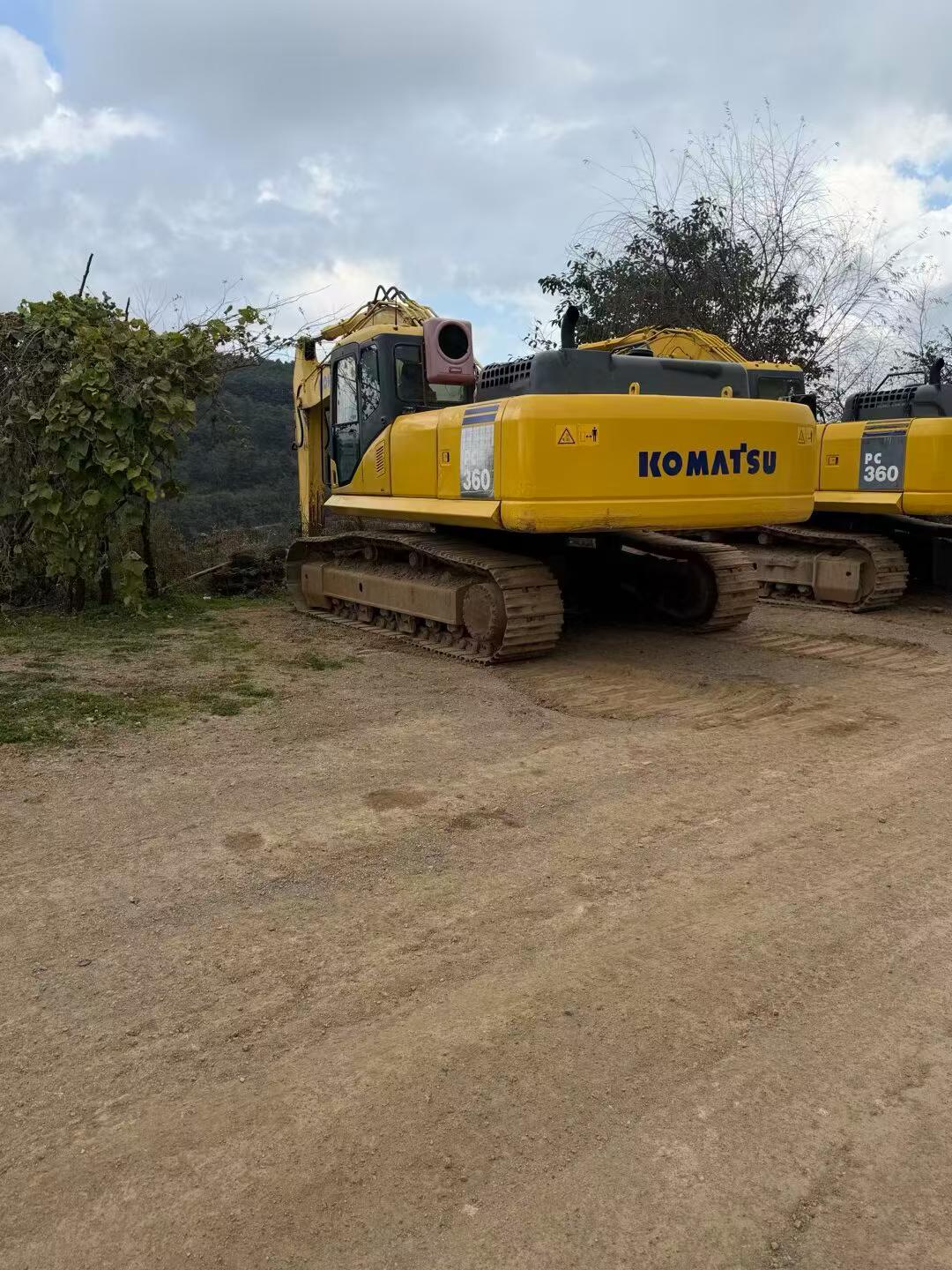 Buy Komatsu PC360-7 Used Excavator / 1