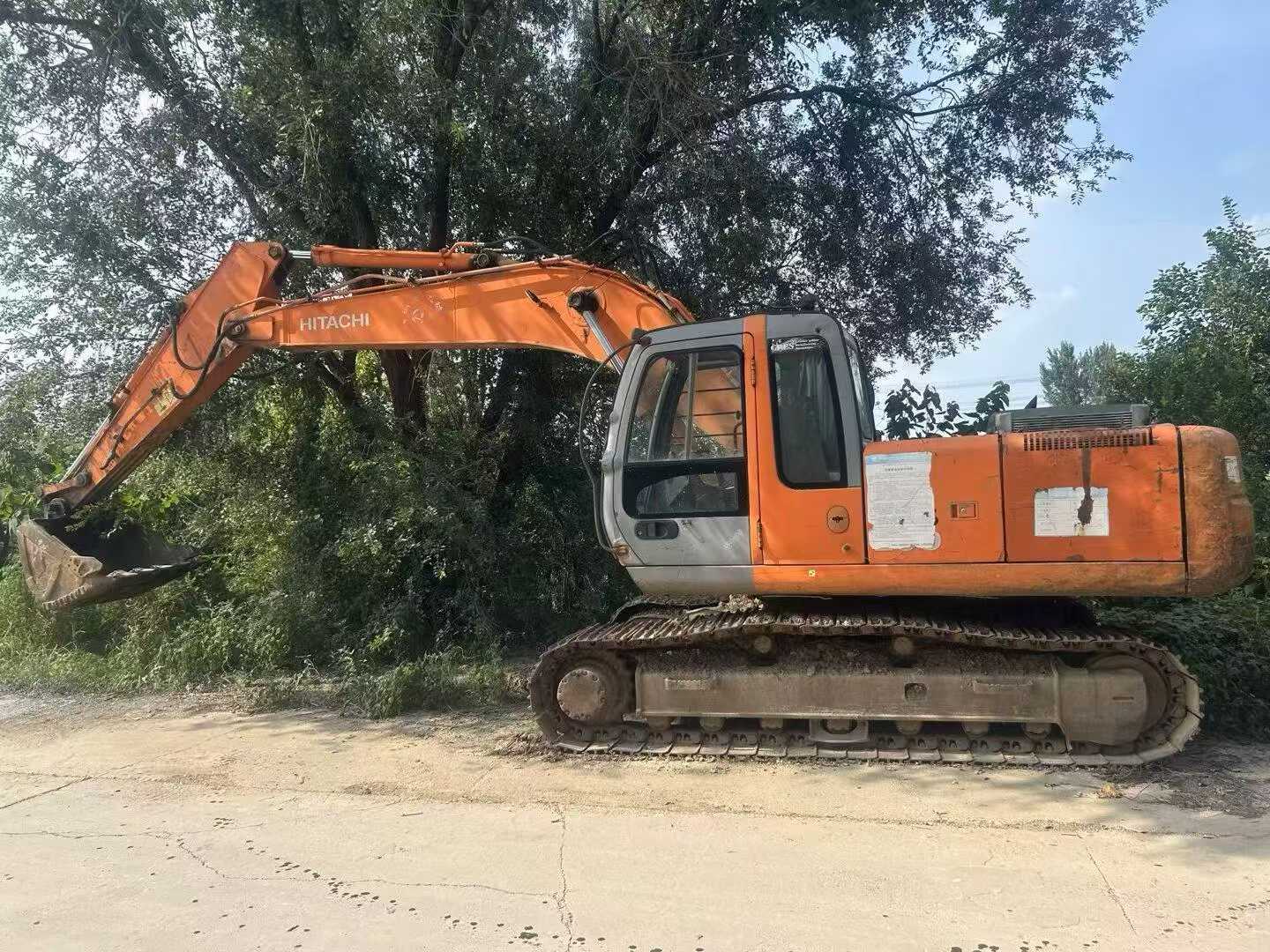 Buy Hitachi ZX200-6 Used Excavator / 8