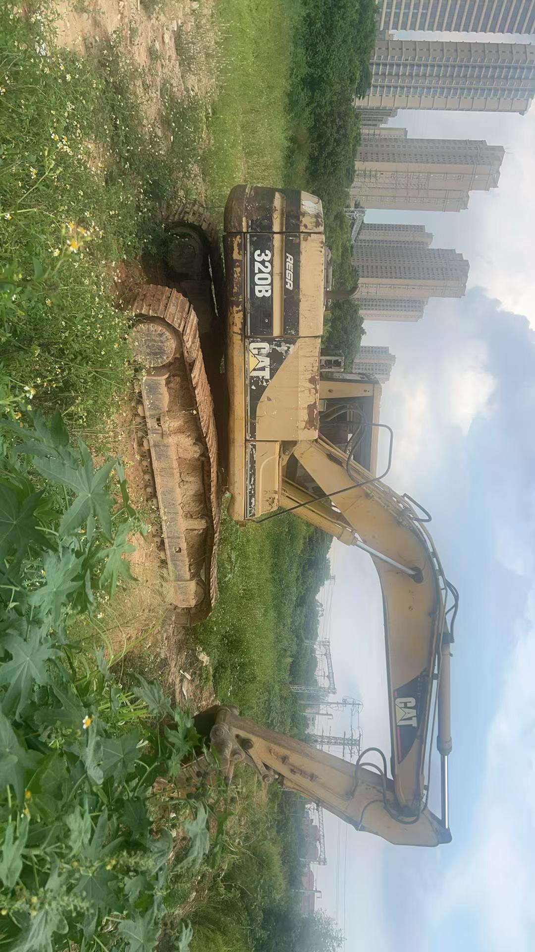Buy Caterpillar 320A Used Excavator / 3