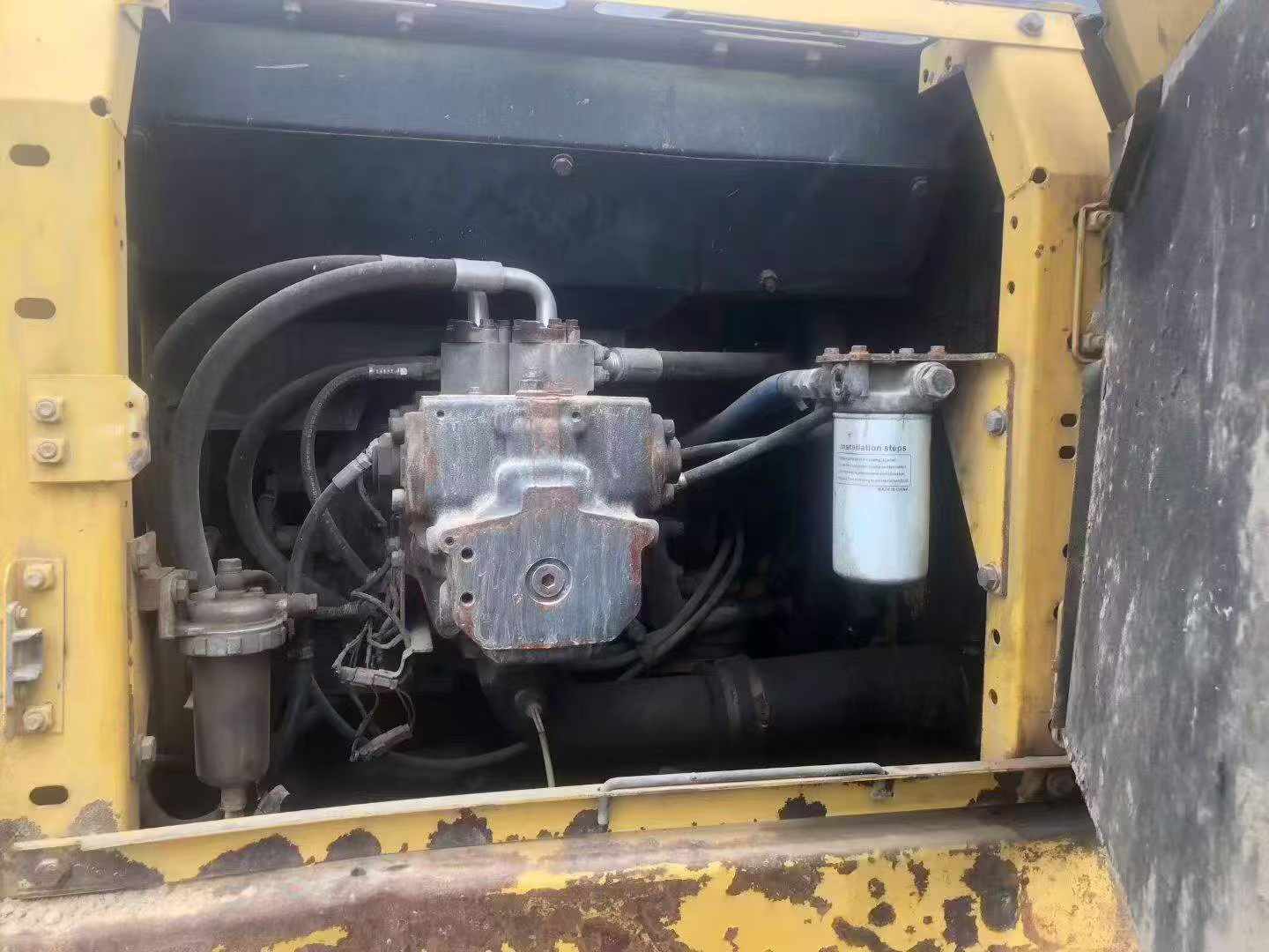 Buy Komatsu PC200-7 Used Excavator / 5