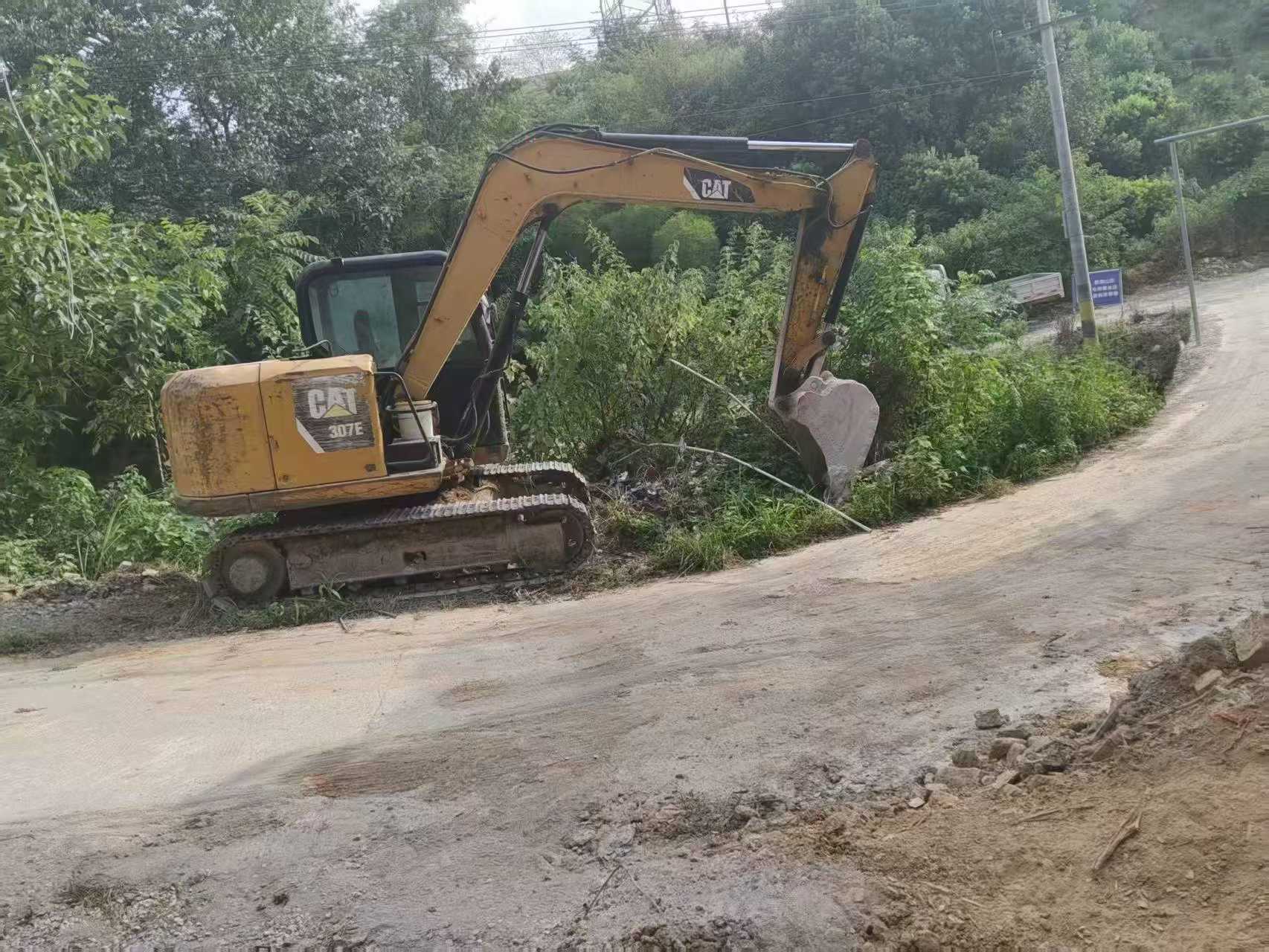 Buy Caterpillar 307B Used Excavator / 5