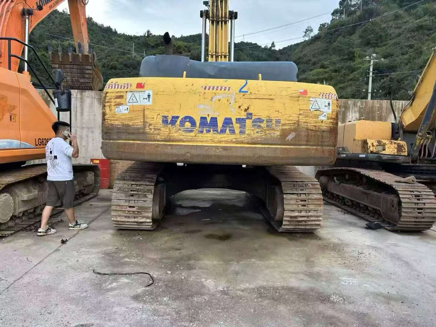 Buy Komatsu PC360-7 Used Excavator / 2